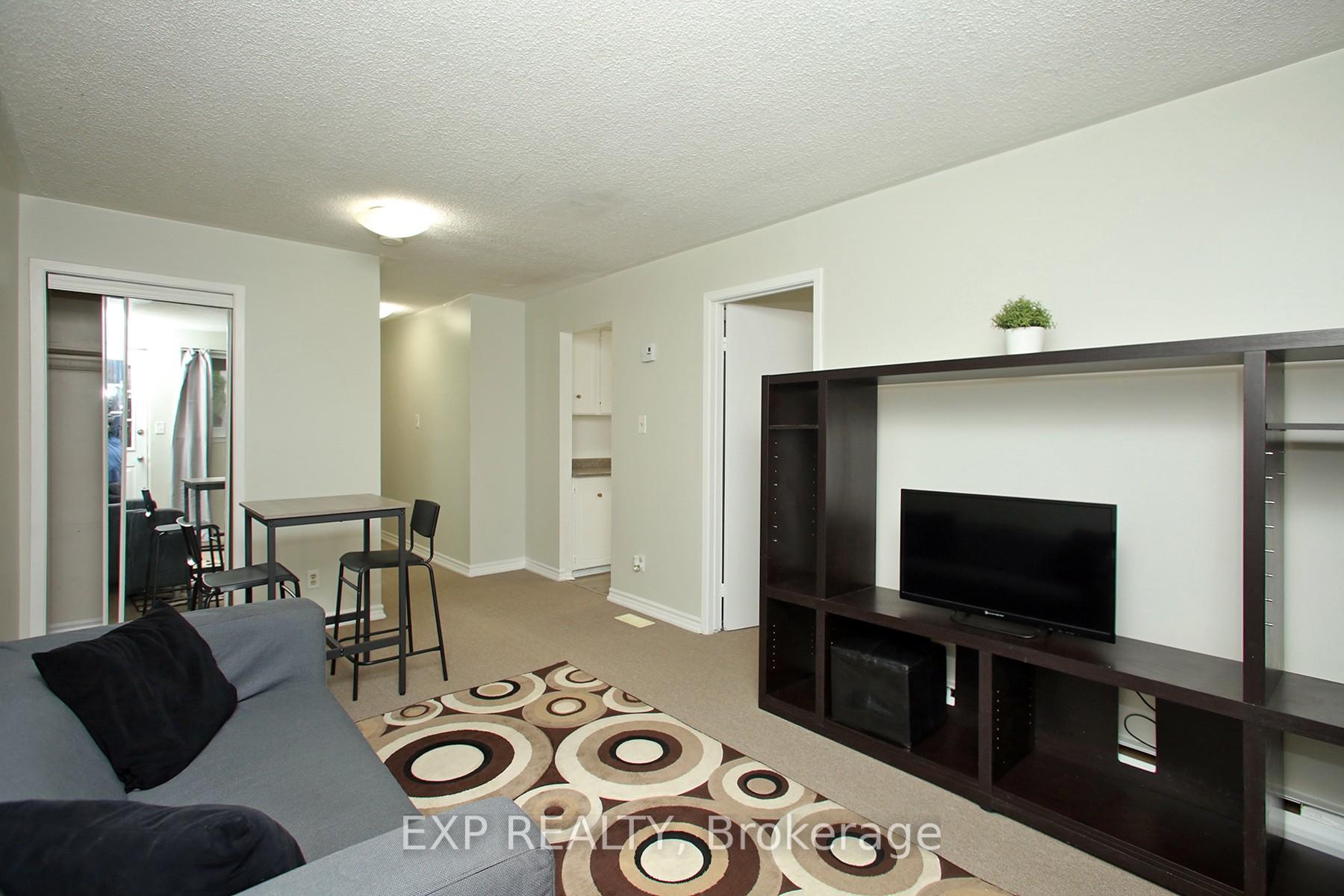 Photo 12 of 47 Chapman Avenue, Toronto, O'Connor-Parkview — HOMEH