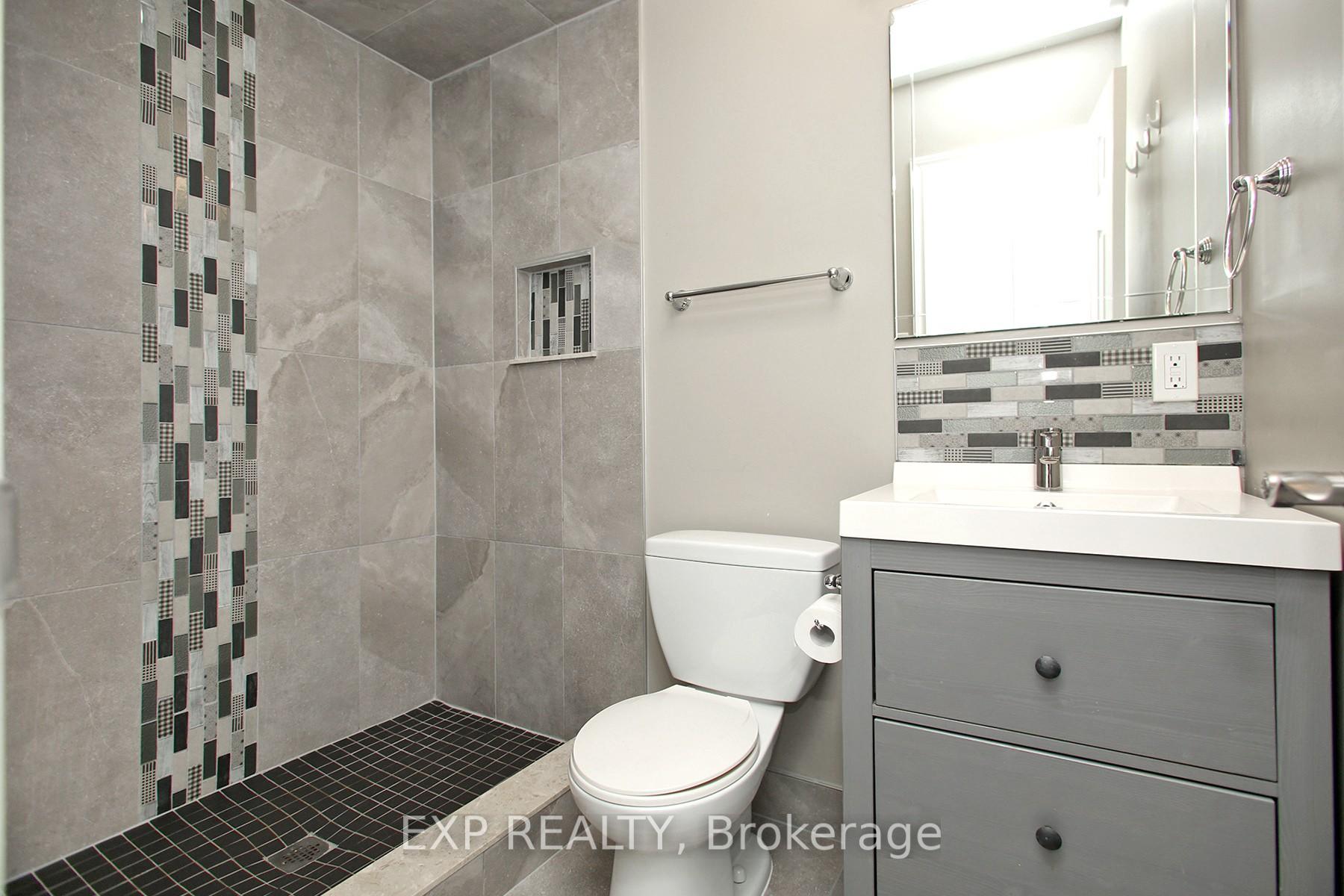 Photo 19 of 47 Chapman Avenue, Toronto, O'Connor-Parkview — HOMEH
