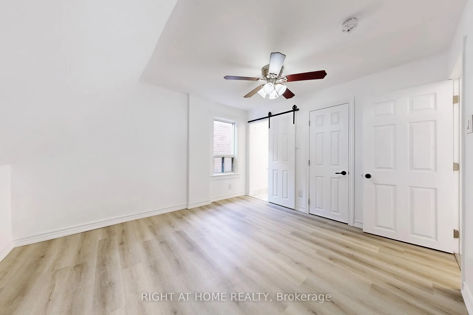 Photo 12 of Unit 3, 656 Crawford Street, Toronto, Palmerston-Little Italy — HOMEH