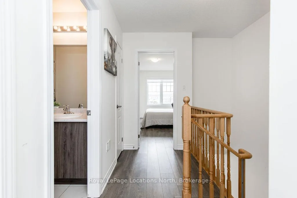 Photo 18 of 17 Sama Way, Wasaga Beach — HOMEH