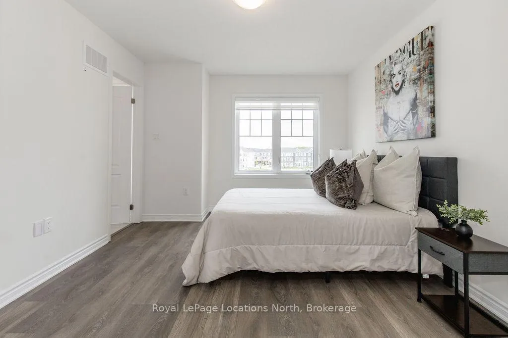 Photo 19 of 17 Sama Way, Wasaga Beach — HOMEH