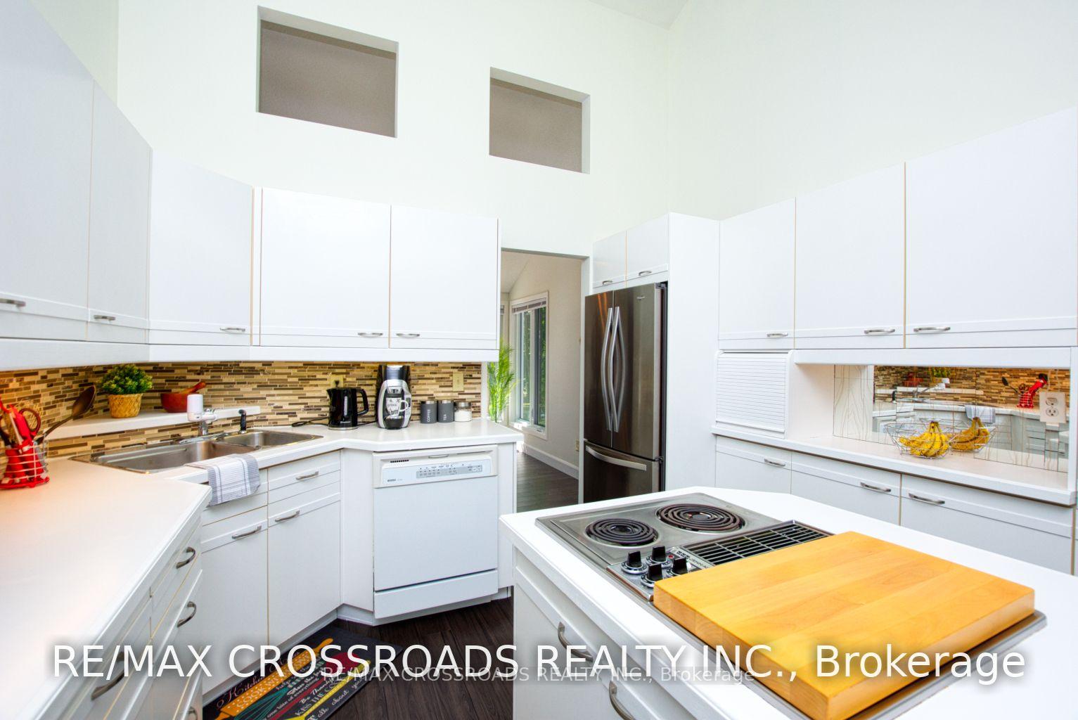 Photo 7 of 78 Forest Circle, Tiny, Lafontaine — HOMEH
