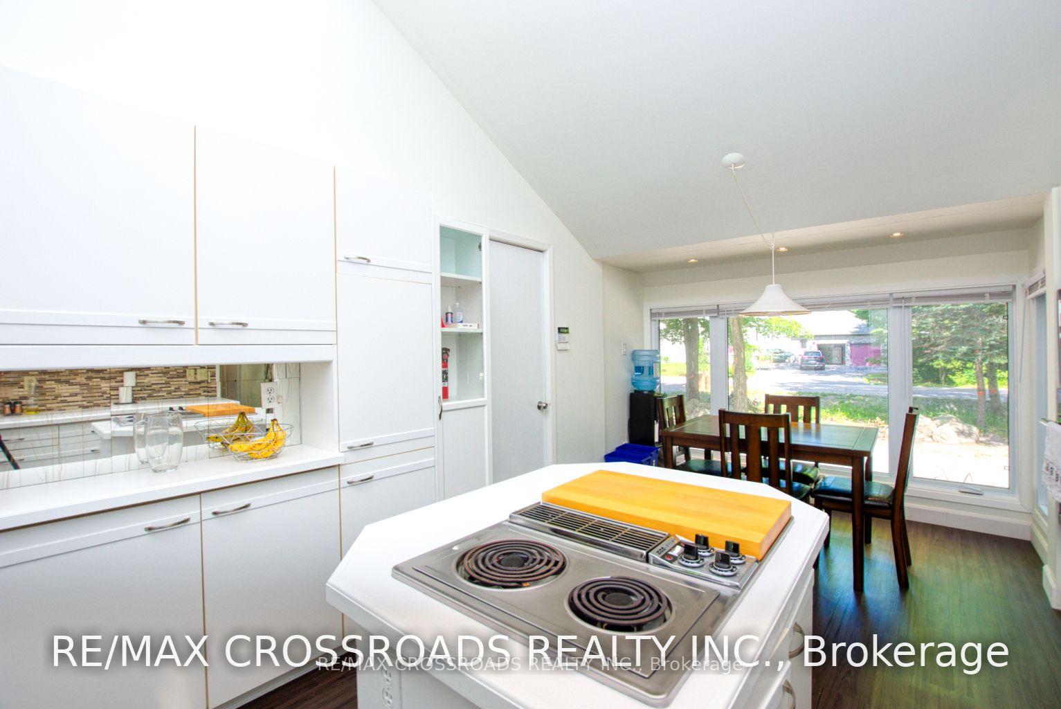 Photo 9 of 78 Forest Circle, Tiny, Lafontaine — HOMEH