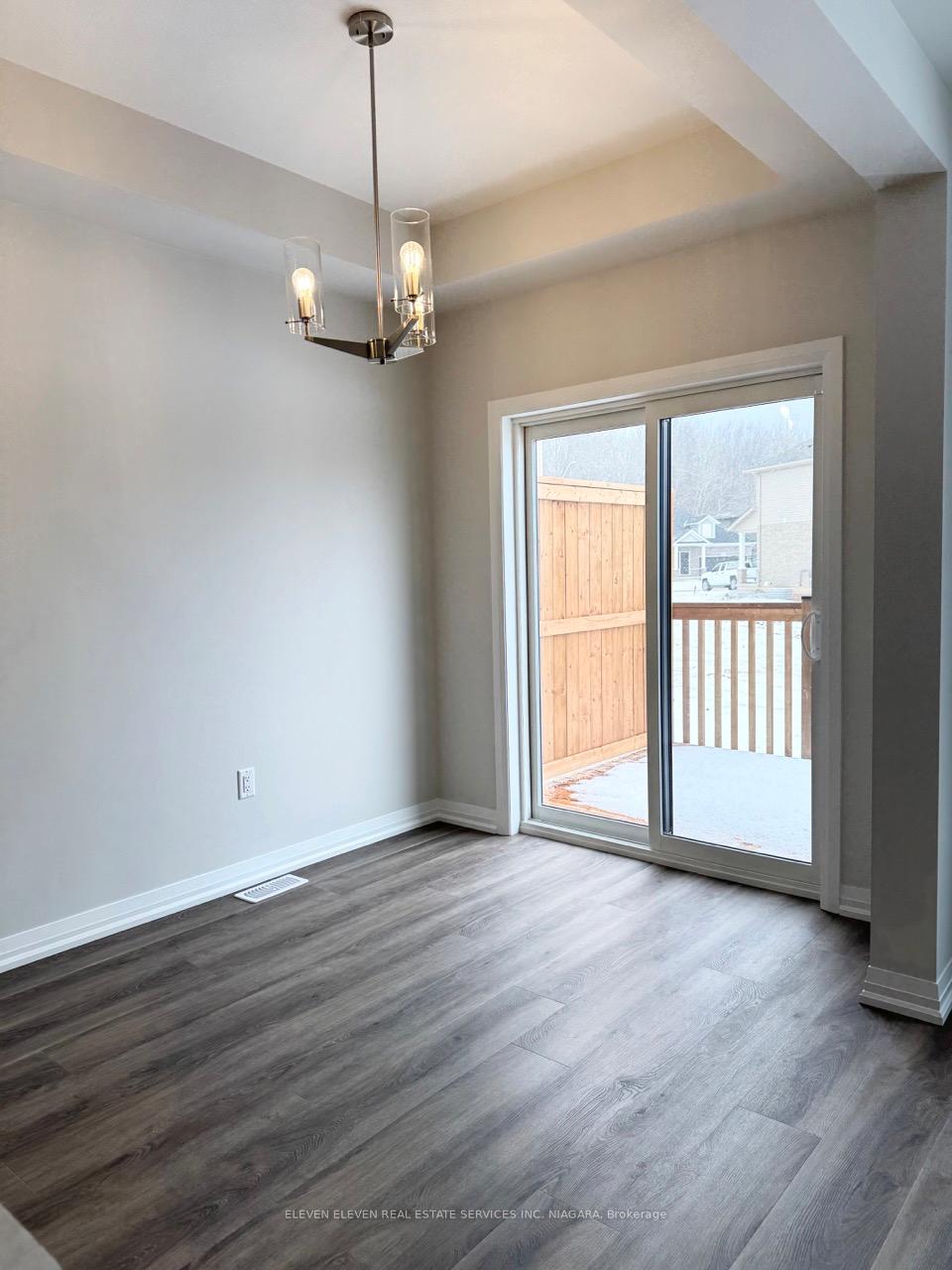 Photo 8 of 32 Whelan Court, Thorold, Hurricane/Merrittville — HOMEH