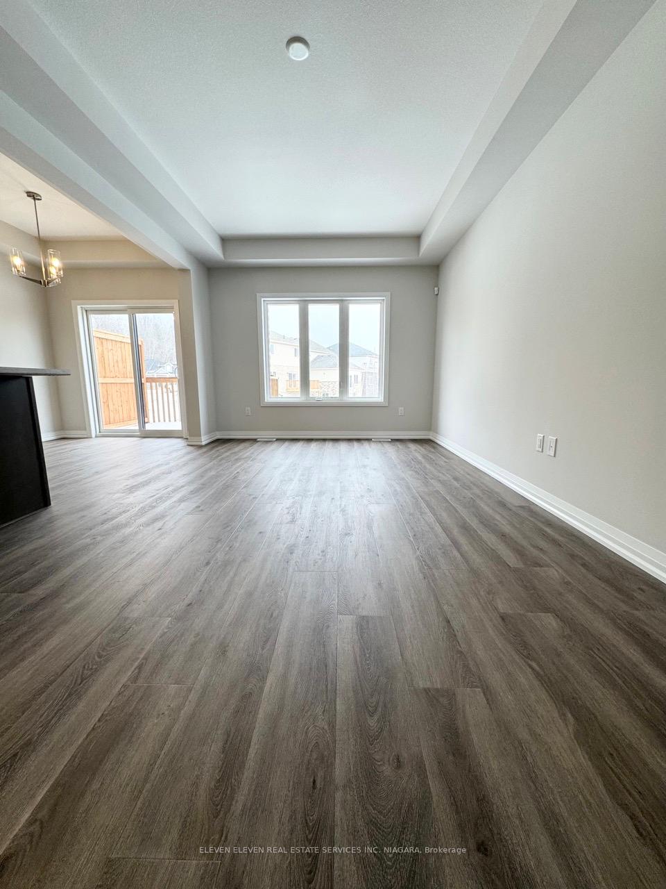 Photo 10 of 32 Whelan Court, Thorold, Hurricane/Merrittville — HOMEH