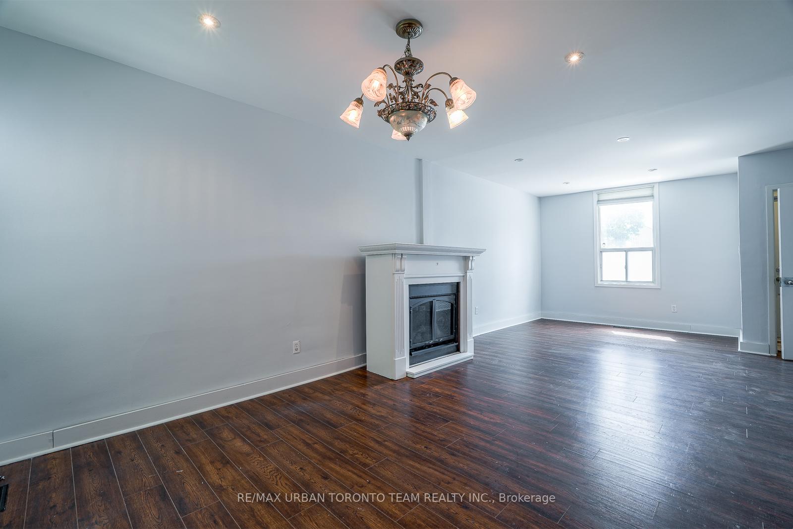 Photo 4 of Unit Room B, 880 Dundas Street, Toronto, South Riverdale — HOMEH