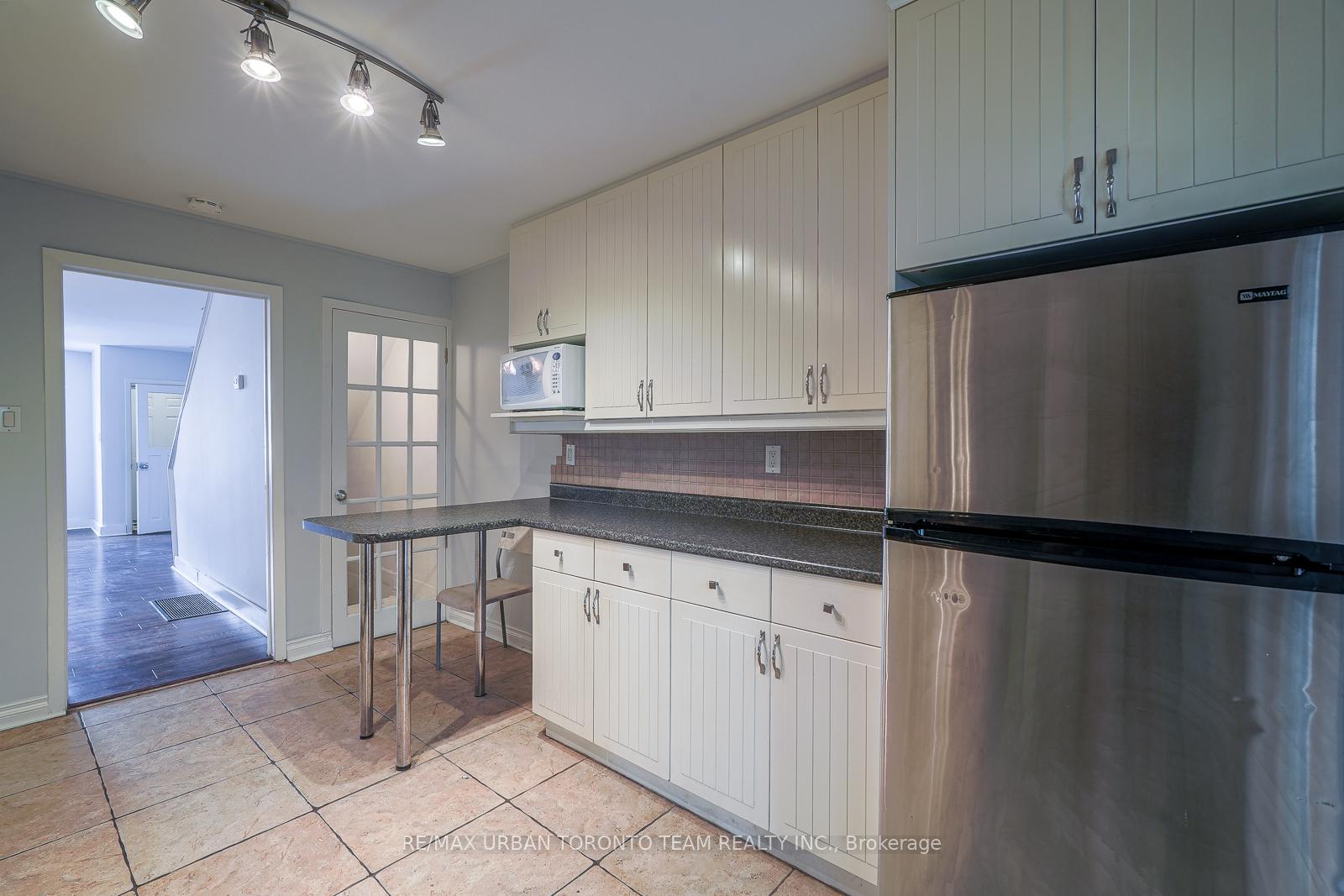 Photo 11 of Unit Room B, 880 Dundas Street, Toronto, South Riverdale — HOMEH