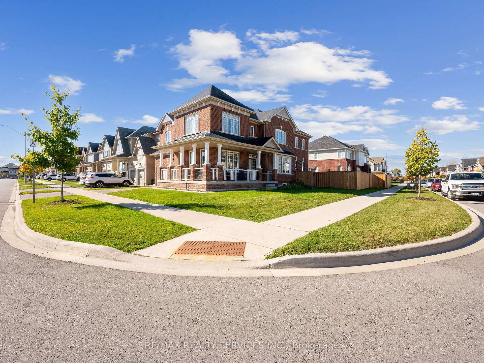 Photo 2 of 1 Seanesy Drive, Thorold, Hurricane/Merrittville — HOMEH