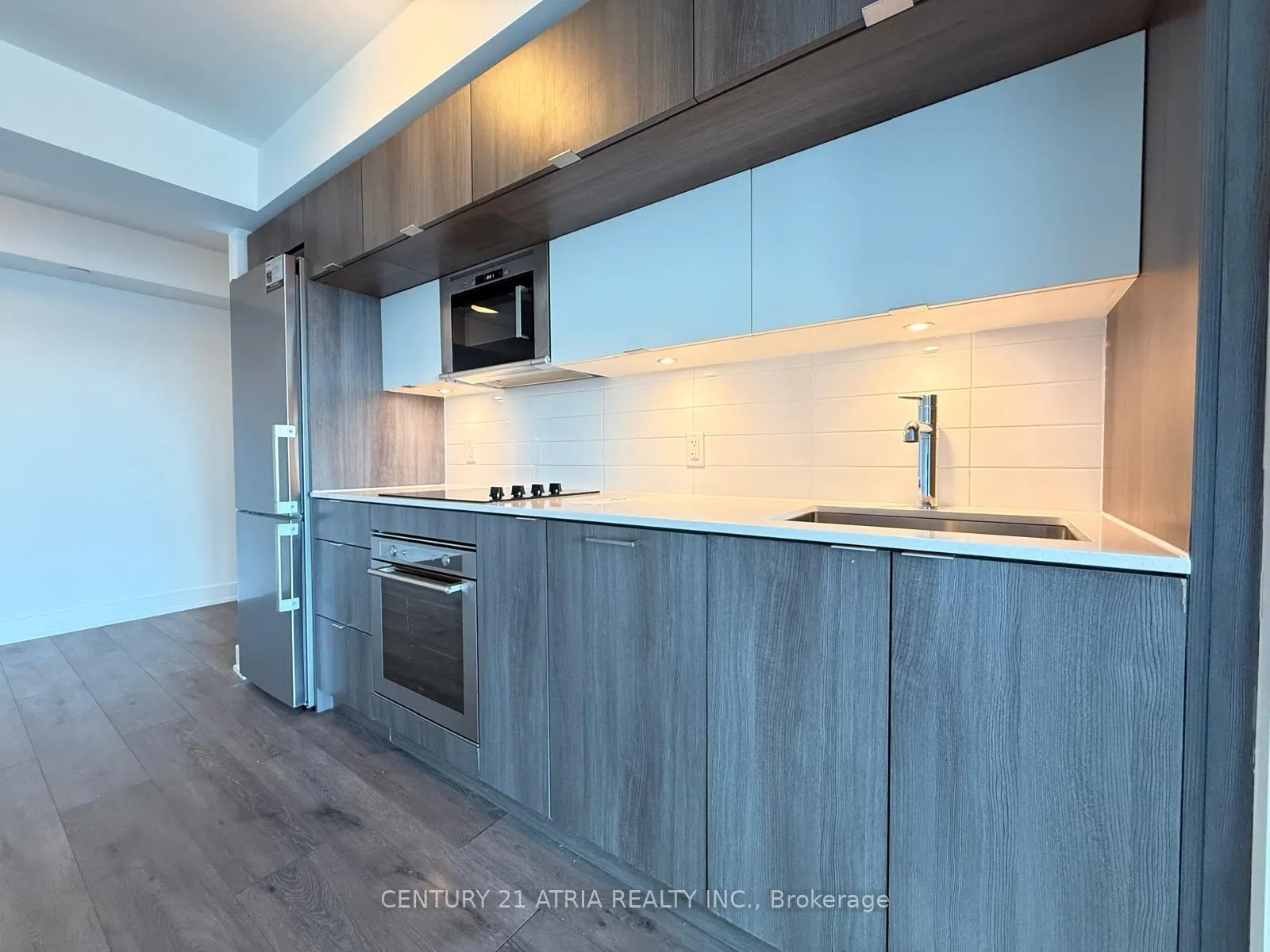 Photo 3 of Unit 724, 585 Bloor Street E, Toronto, North St. James Town — HOMEH