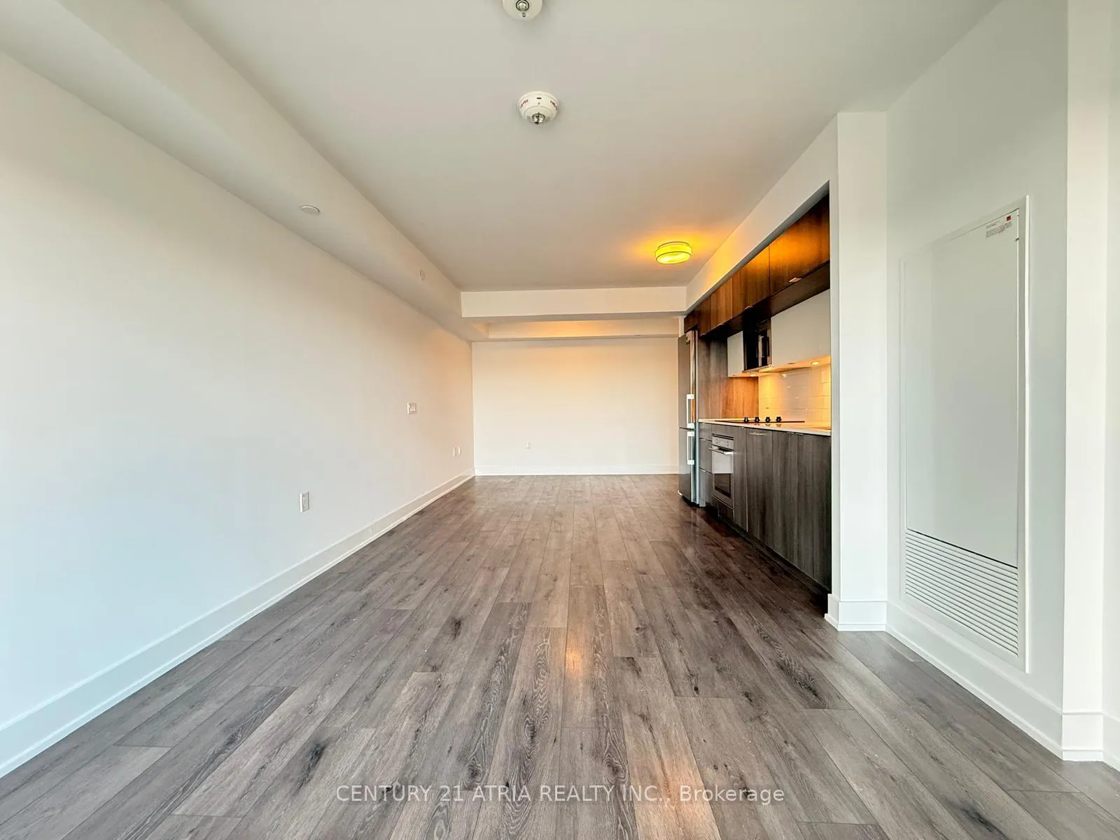 Photo 8 of Unit 724, 585 Bloor Street E, Toronto, North St. James Town — HOMEH