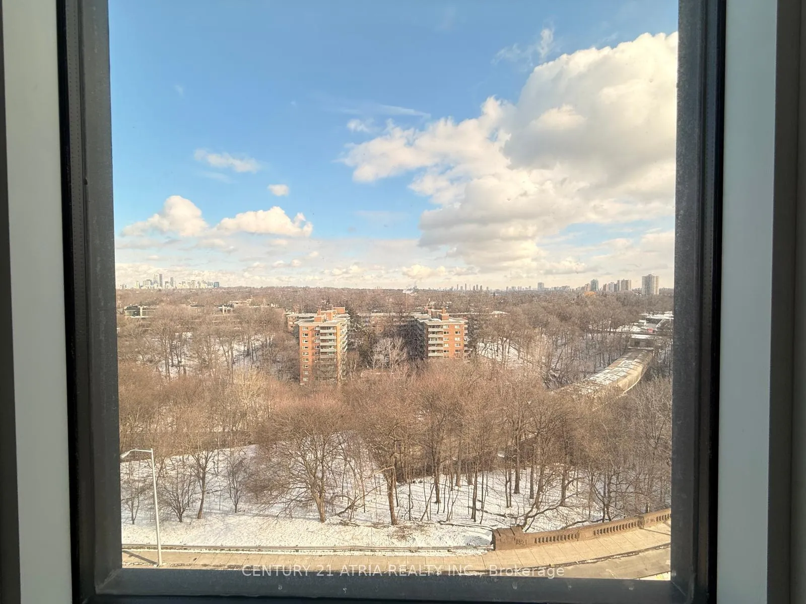 Photo 14 of Unit 724, 585 Bloor Street E, Toronto, North St. James Town — HOMEH
