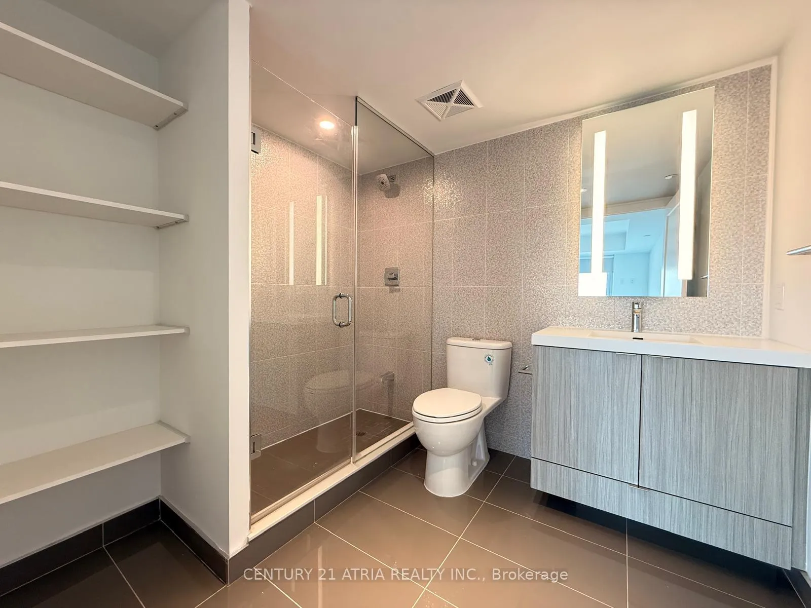 Photo 19 of Unit 724, 585 Bloor Street E, Toronto, North St. James Town — HOMEH