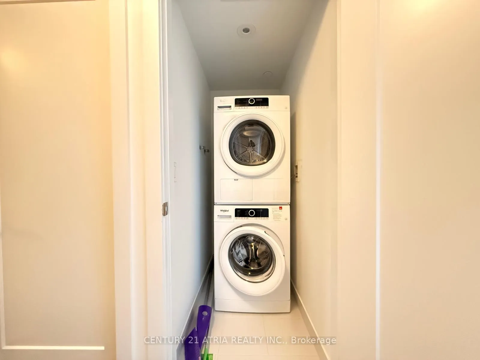 Photo 22 of Unit 724, 585 Bloor Street E, Toronto, North St. James Town — HOMEH