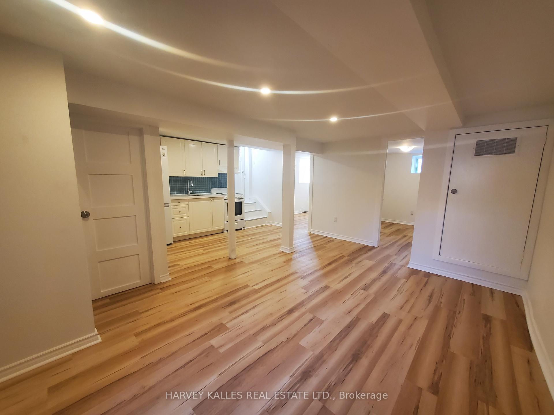 Photo 6 of Unit 405, 404 Spadina Road, Toronto, Forest Hill South — HOMEH