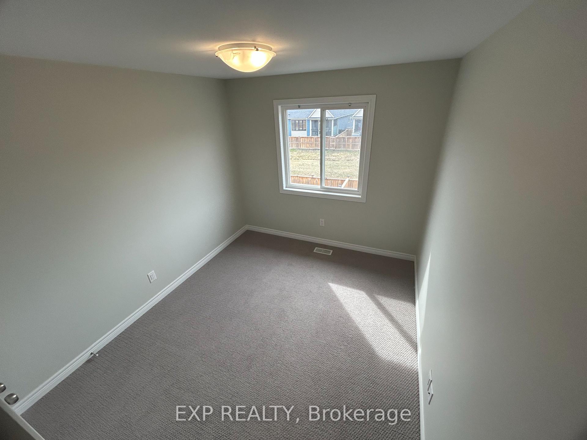 Photo 12 of 53 Wilkerson Street, Thorold, Hurricane/Merrittville — HOMEH