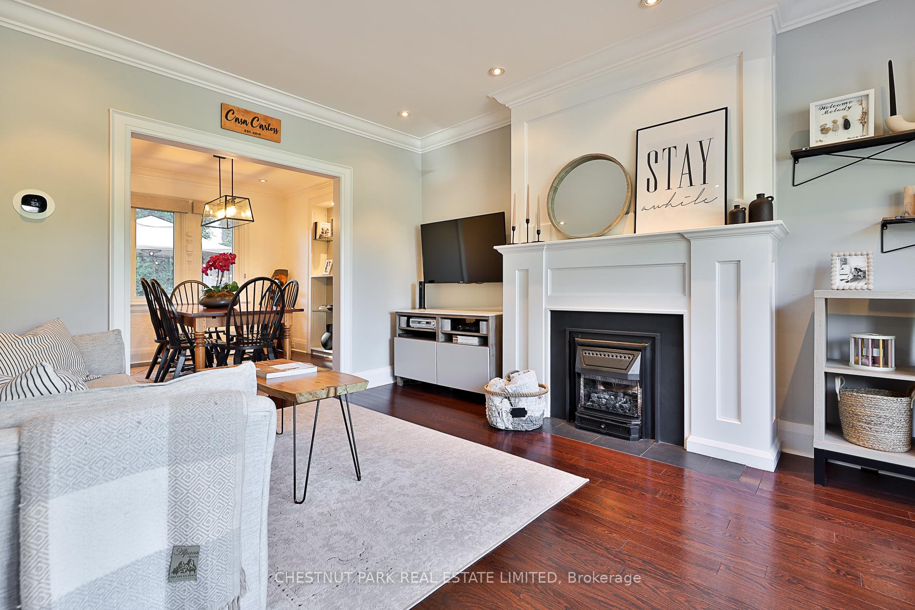 Photo 2 of 48 Avonlea Boulevard, Toronto, Crescent Town — HOMEH