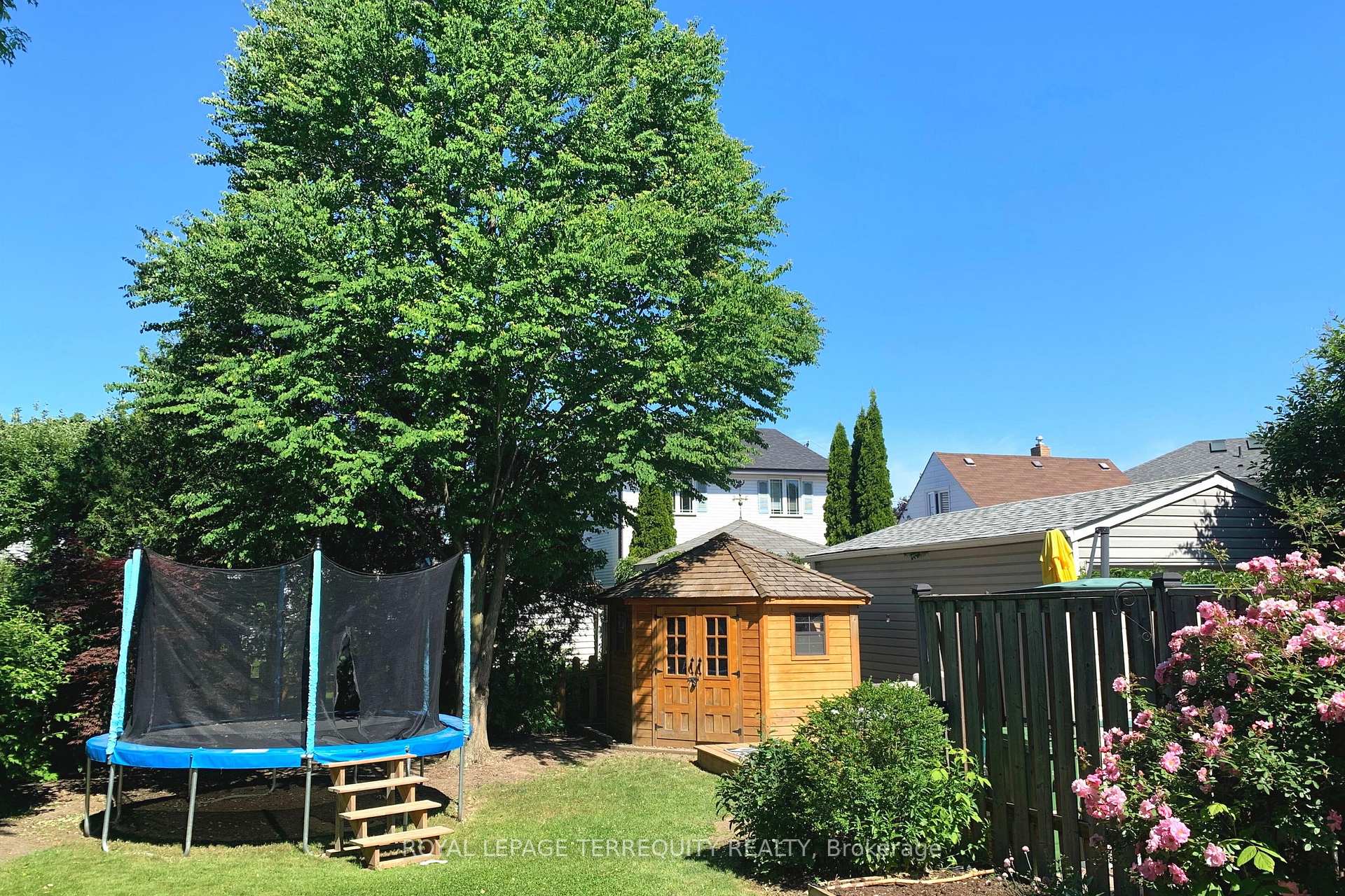 Photo 15 of 28 Furnival Road, Toronto, O'Connor-Parkview — HOMEH