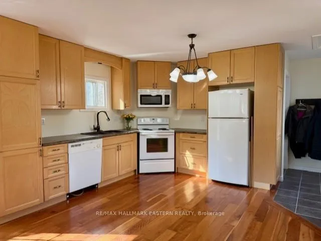 Photo 3 of 23 Colbourne Street W, Selwyn — HOMEH