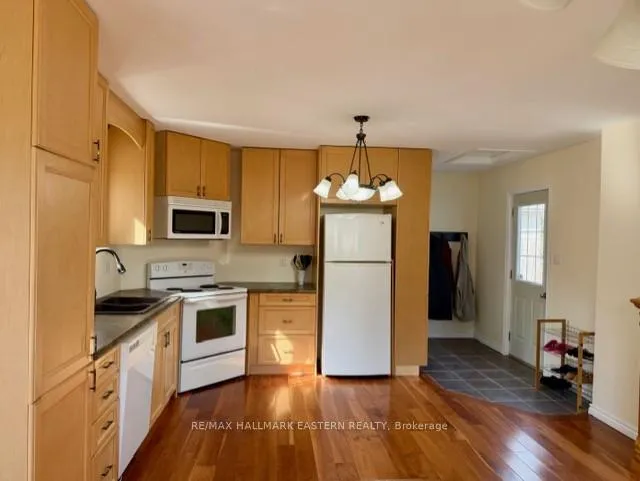 Photo 5 of 23 Colbourne Street W, Selwyn — HOMEH