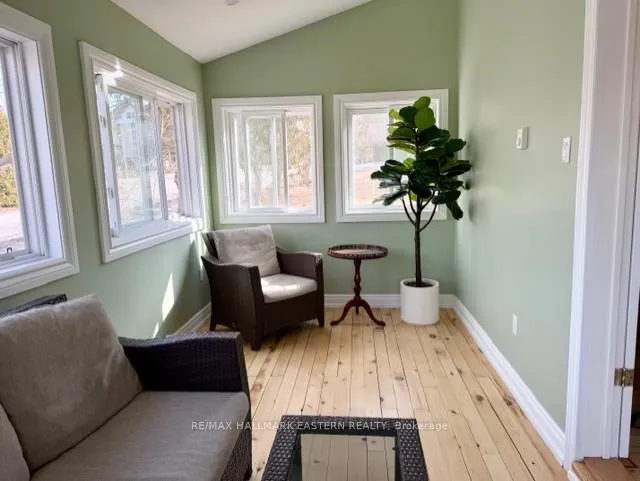 Photo 13 of 23 Colbourne Street W, Selwyn — HOMEH