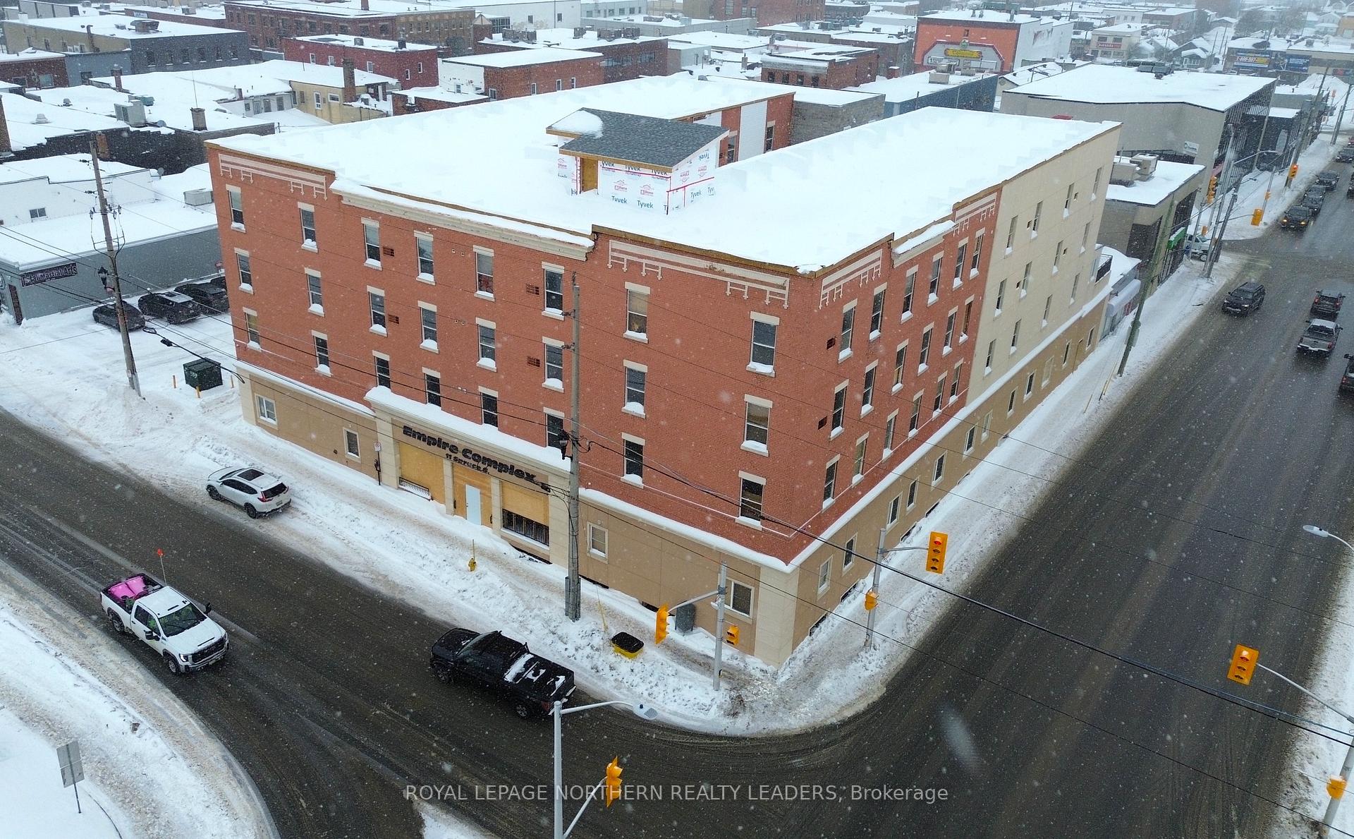 Front of 11 Spruce Street S