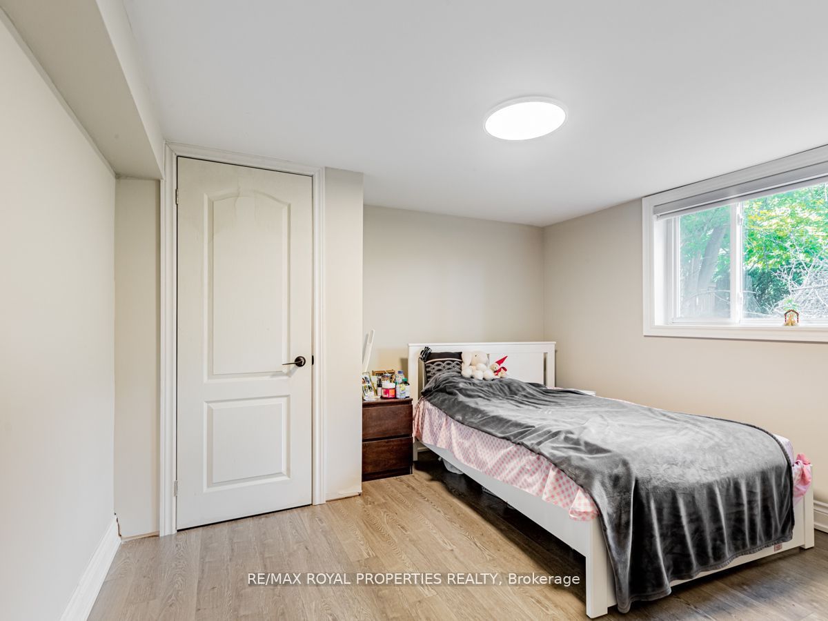 Photo 52 of 576 Bickle Drive, Oshawa, Northwood — HOMEH