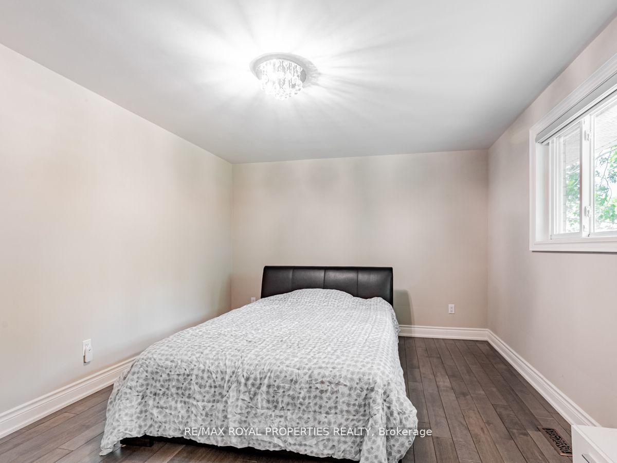Photo 45 of 576 Bickle Drive, Oshawa, Northwood — HOMEH