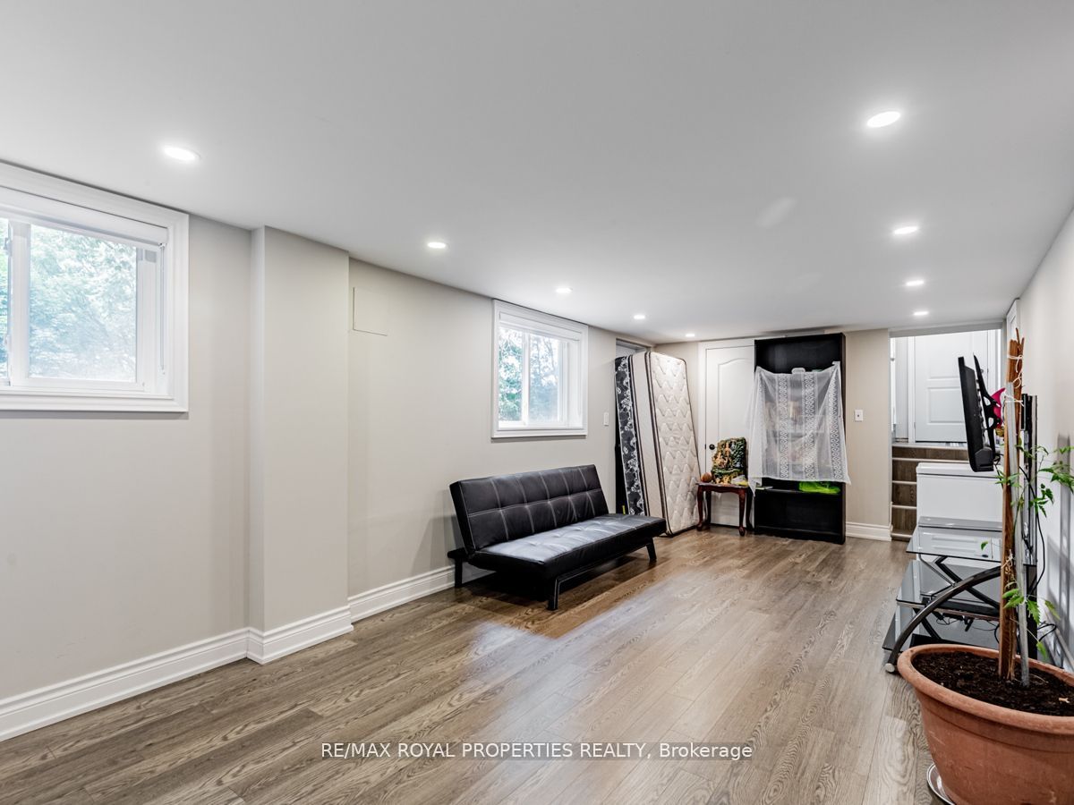 Photo 56 of 576 Bickle Drive, Oshawa, Northwood — HOMEH