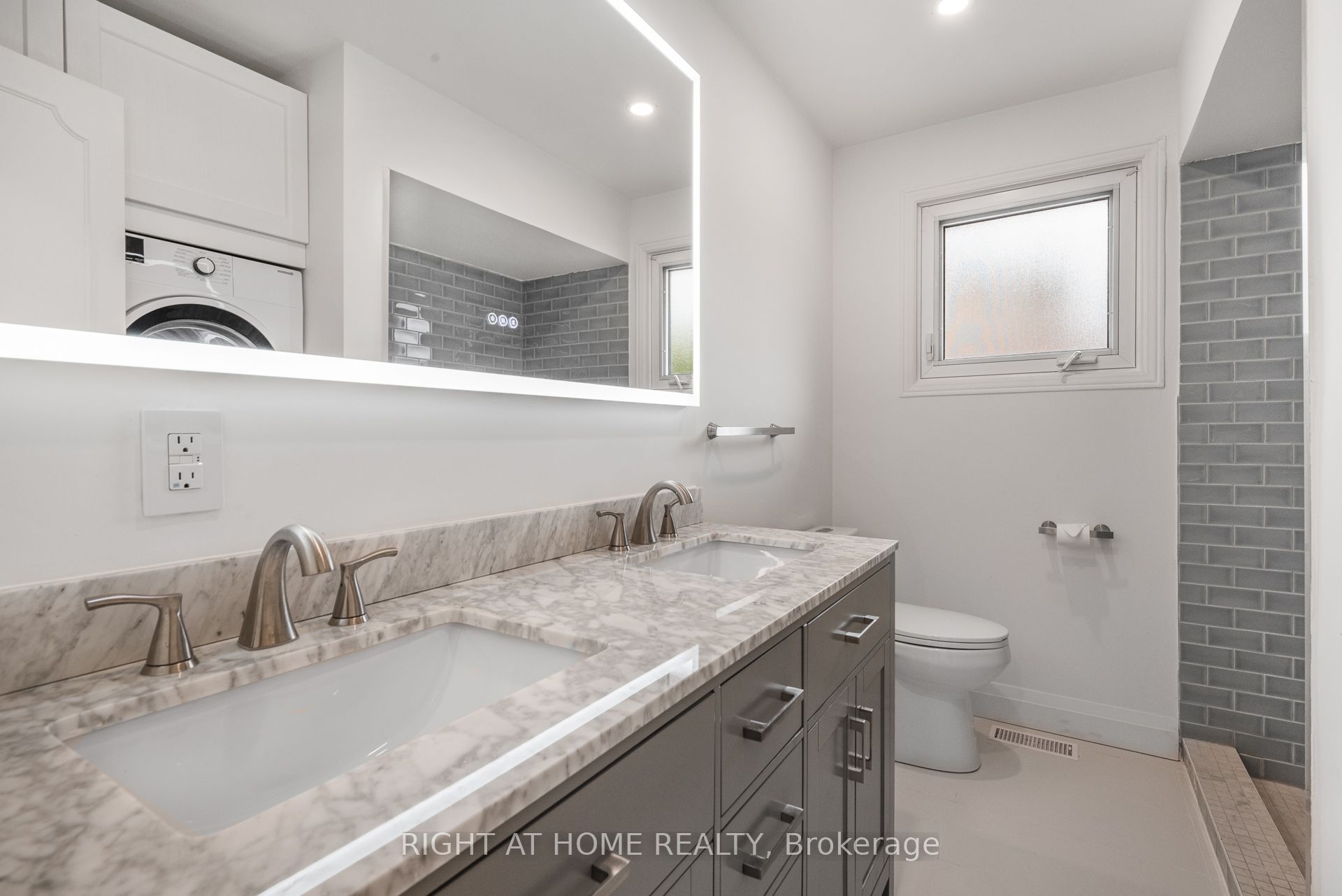 Photo 48 of 46 A Courton Drive, Scarborough, Wexford-Maryvale — HOMEH