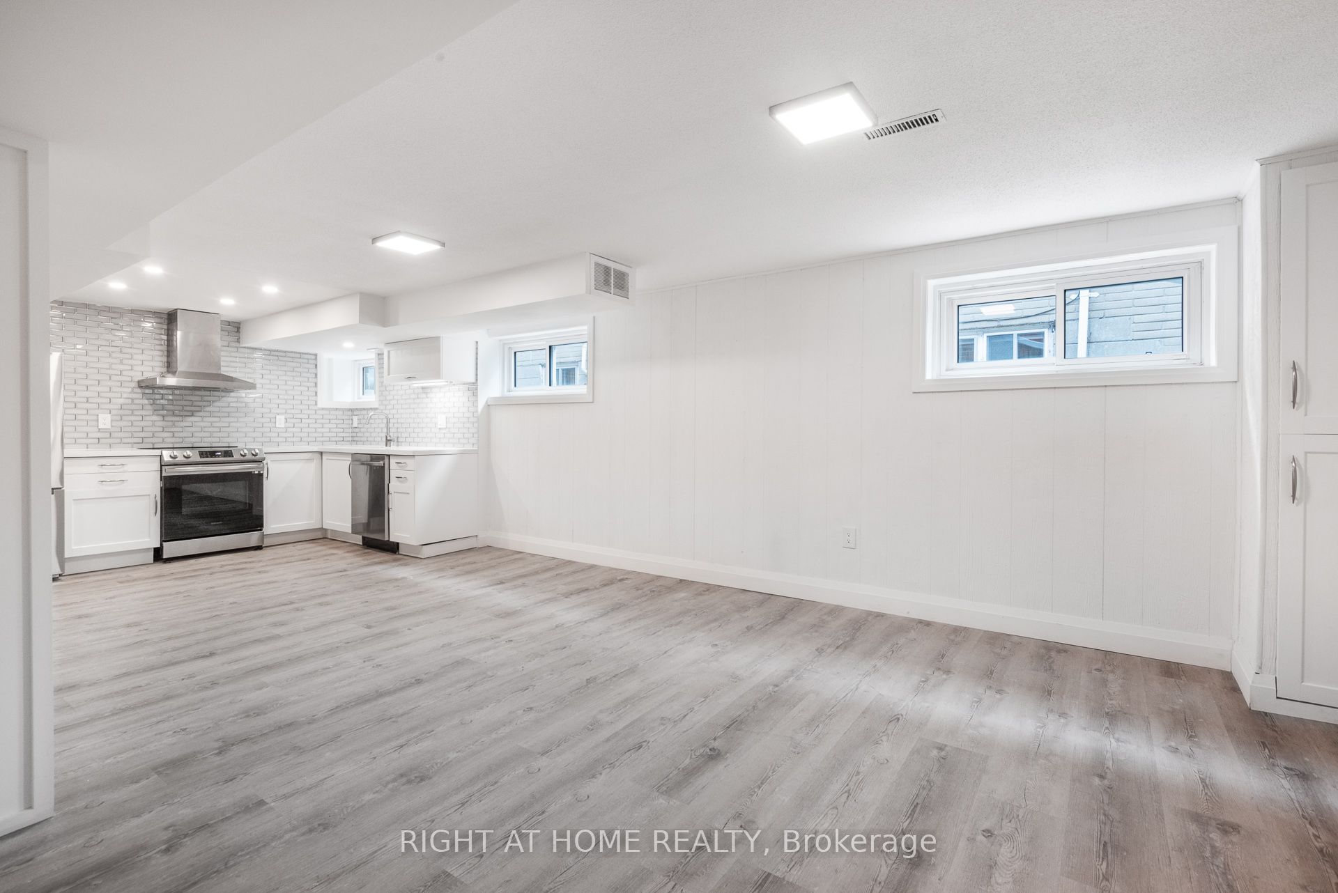 Photo 52 of 46 A Courton Drive, Scarborough, Wexford-Maryvale — HOMEH