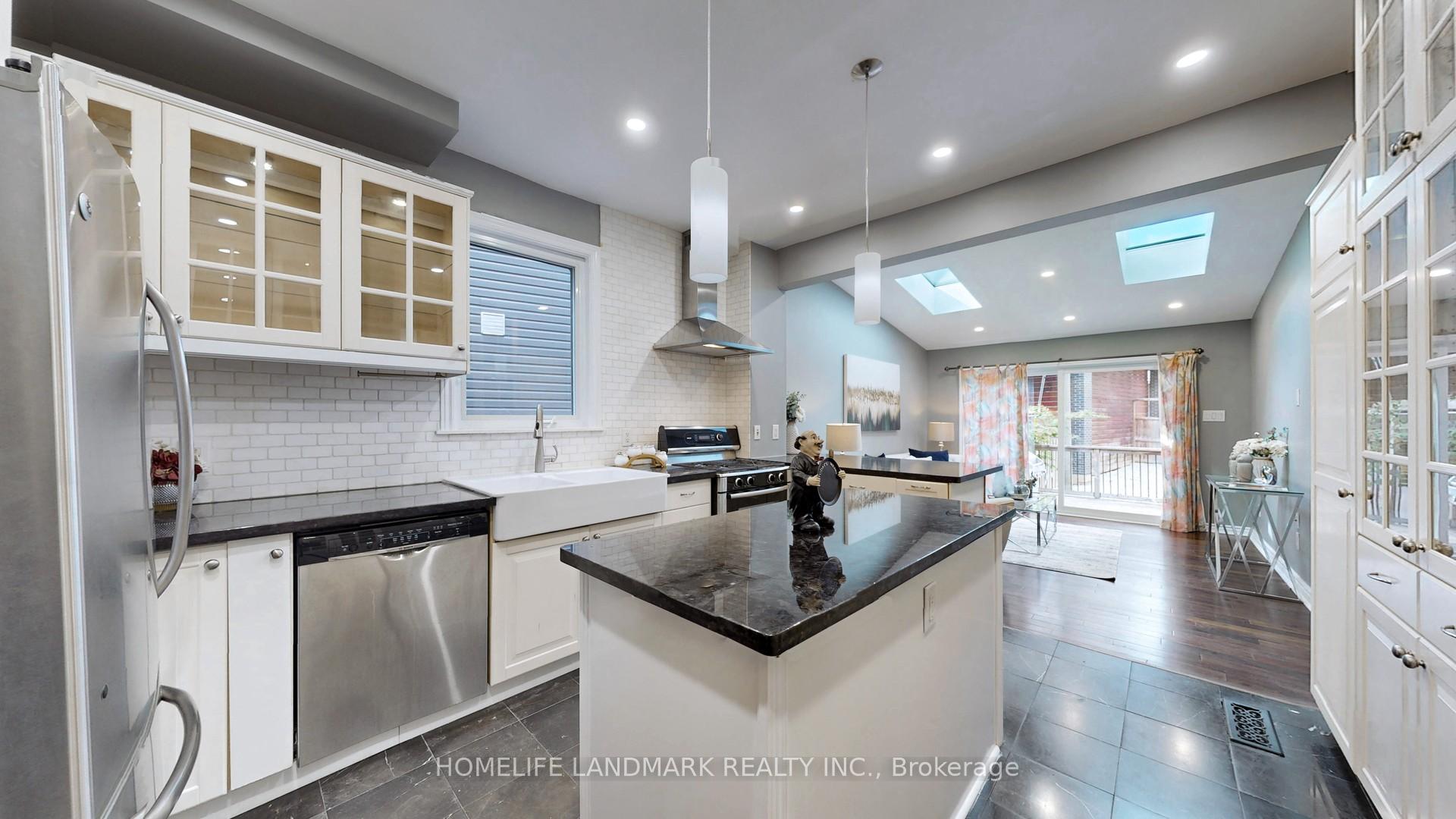 Photo 13 of 18 Erindale Avenue, Toronto, Playter Estates-Danforth — HOMEH
