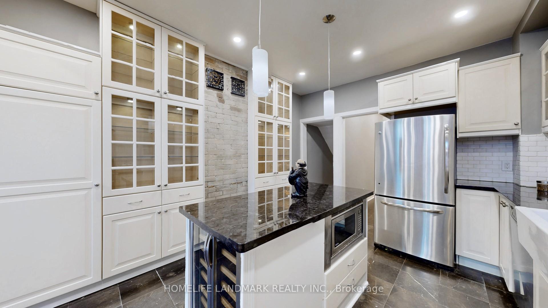 Photo 15 of 18 Erindale Avenue, Toronto, Playter Estates-Danforth — HOMEH