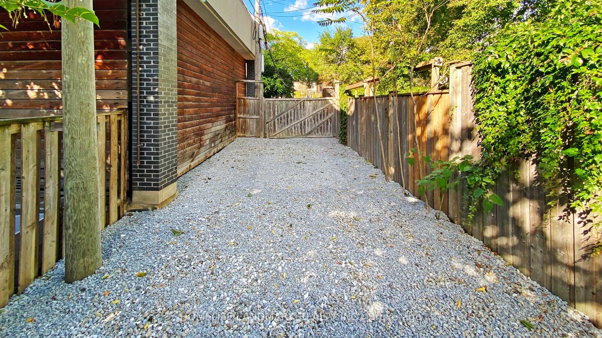 Photo 36 of 18 Erindale Avenue, Toronto, Playter Estates-Danforth — HOMEH