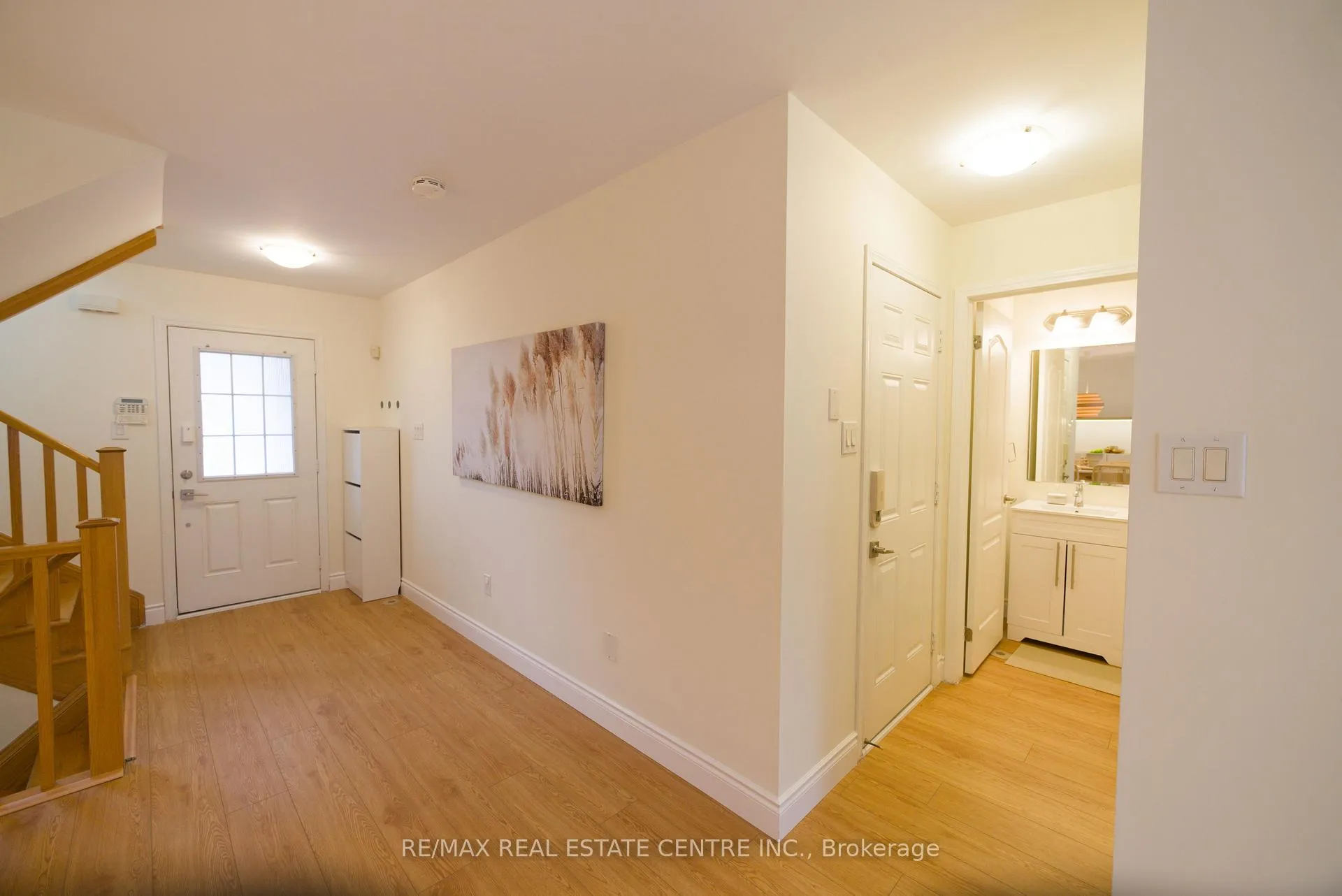 Photo 4 of 778 Johnson Heights, Milton, Coates — HOMEH