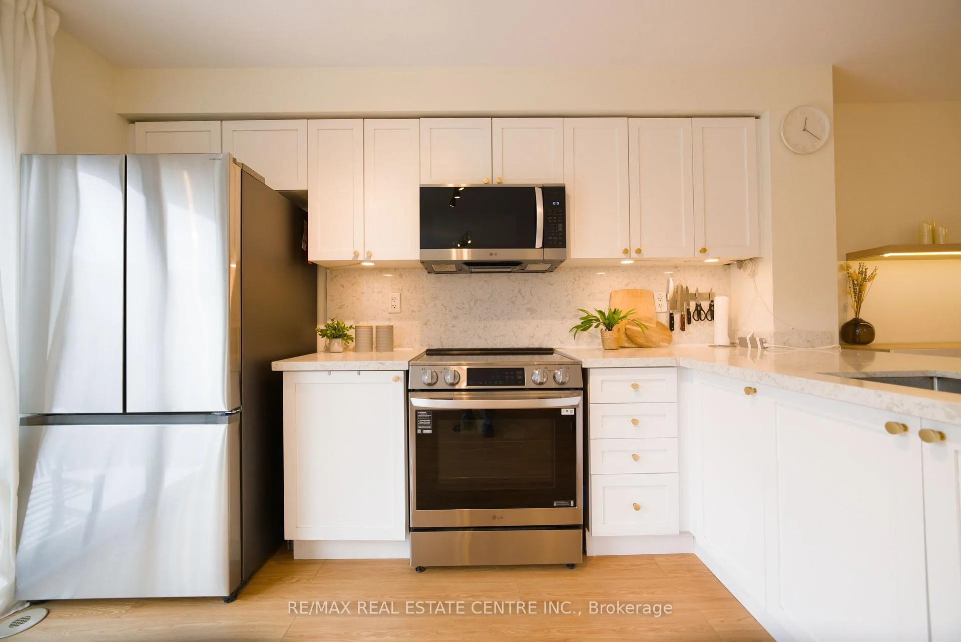 Photo 13 of 778 Johnson Heights, Milton, Coates — HOMEH