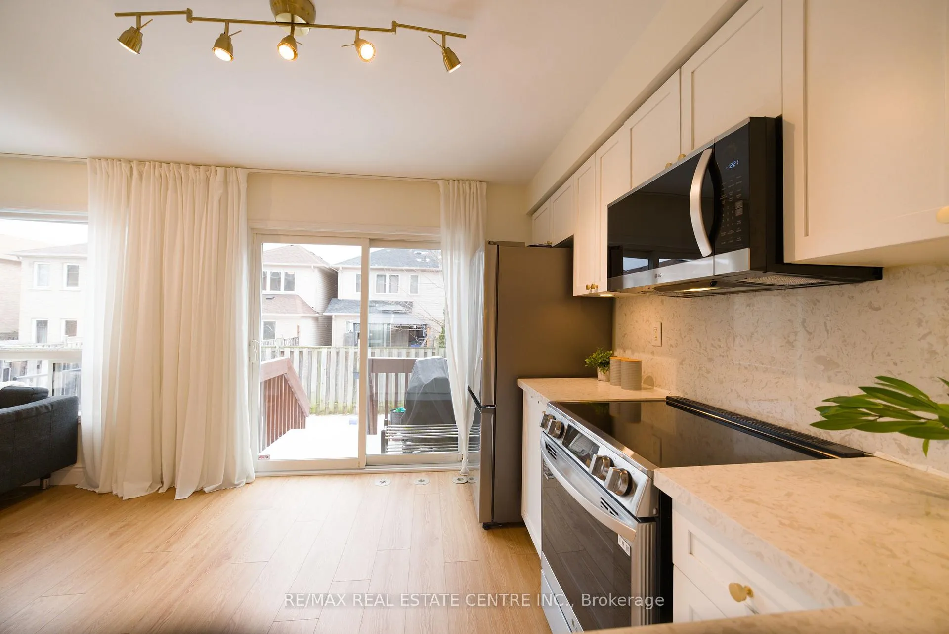 Photo 16 of 778 Johnson Heights, Milton, Coates — HOMEH