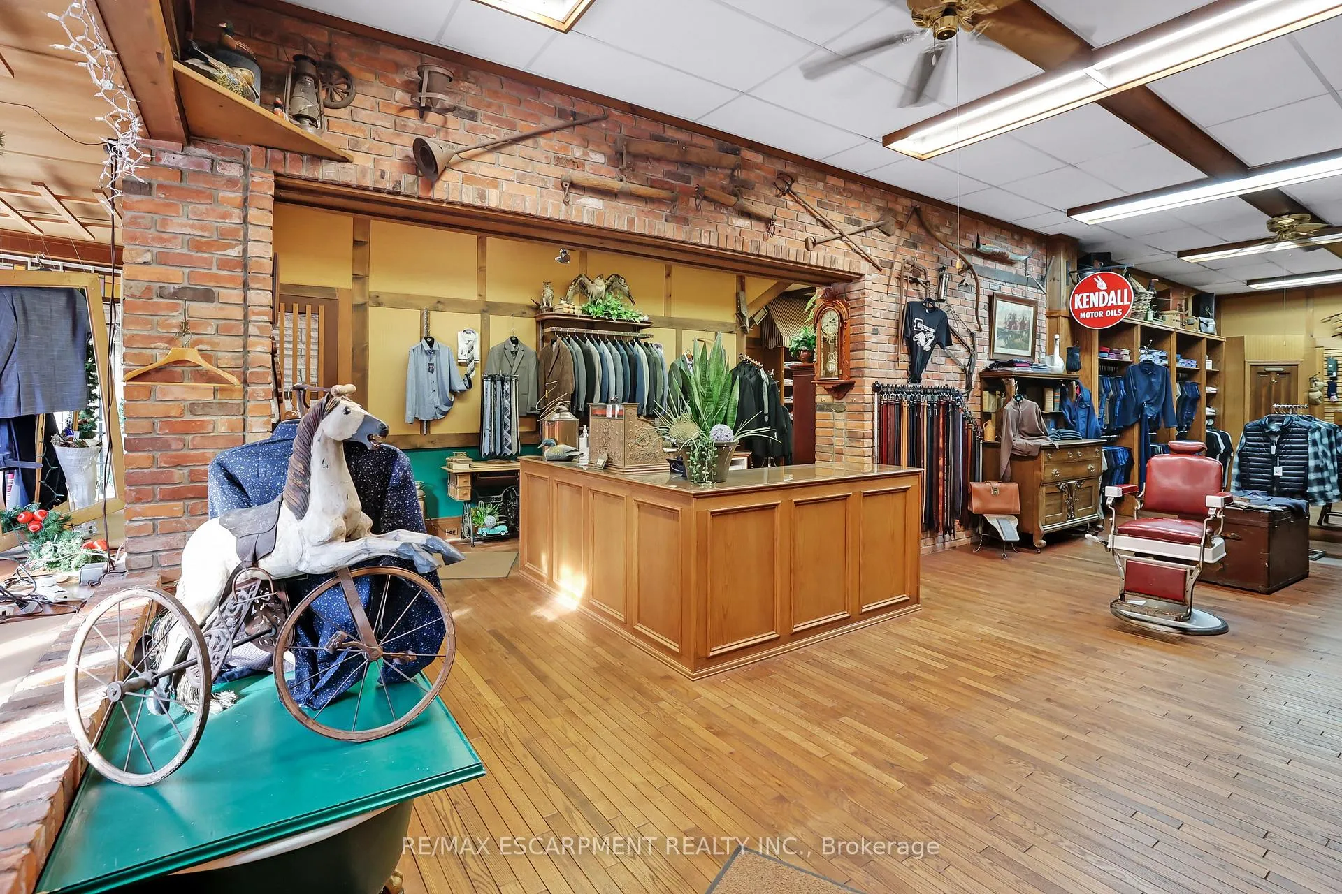 Photo 23 of 24 Cross Street, Welland, Welland Downtown — HOMEH