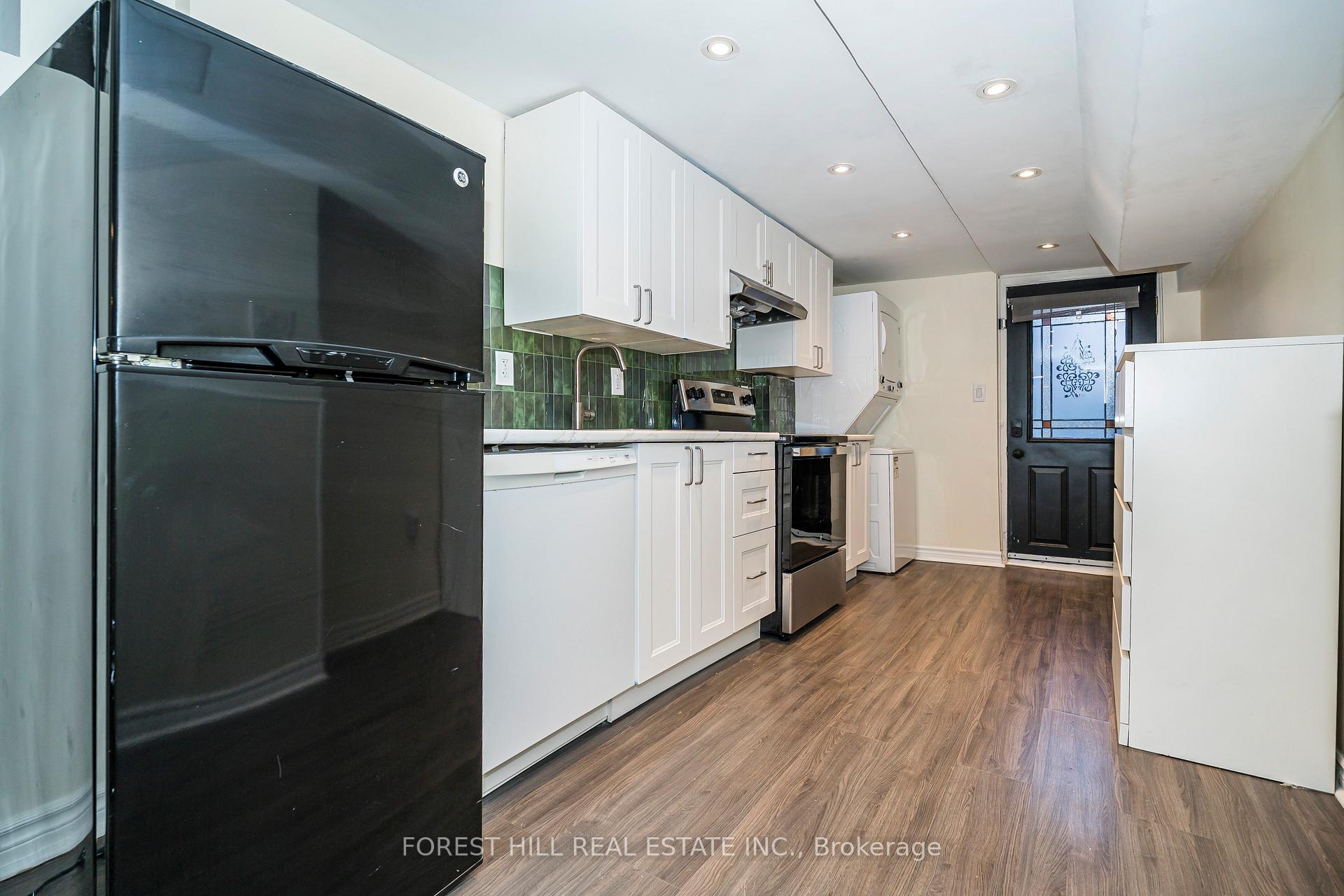 Photo 5 of Unit Lower, 181 Montrose Avenue, Toronto, Trinity-Bellwoods — HOMEH
