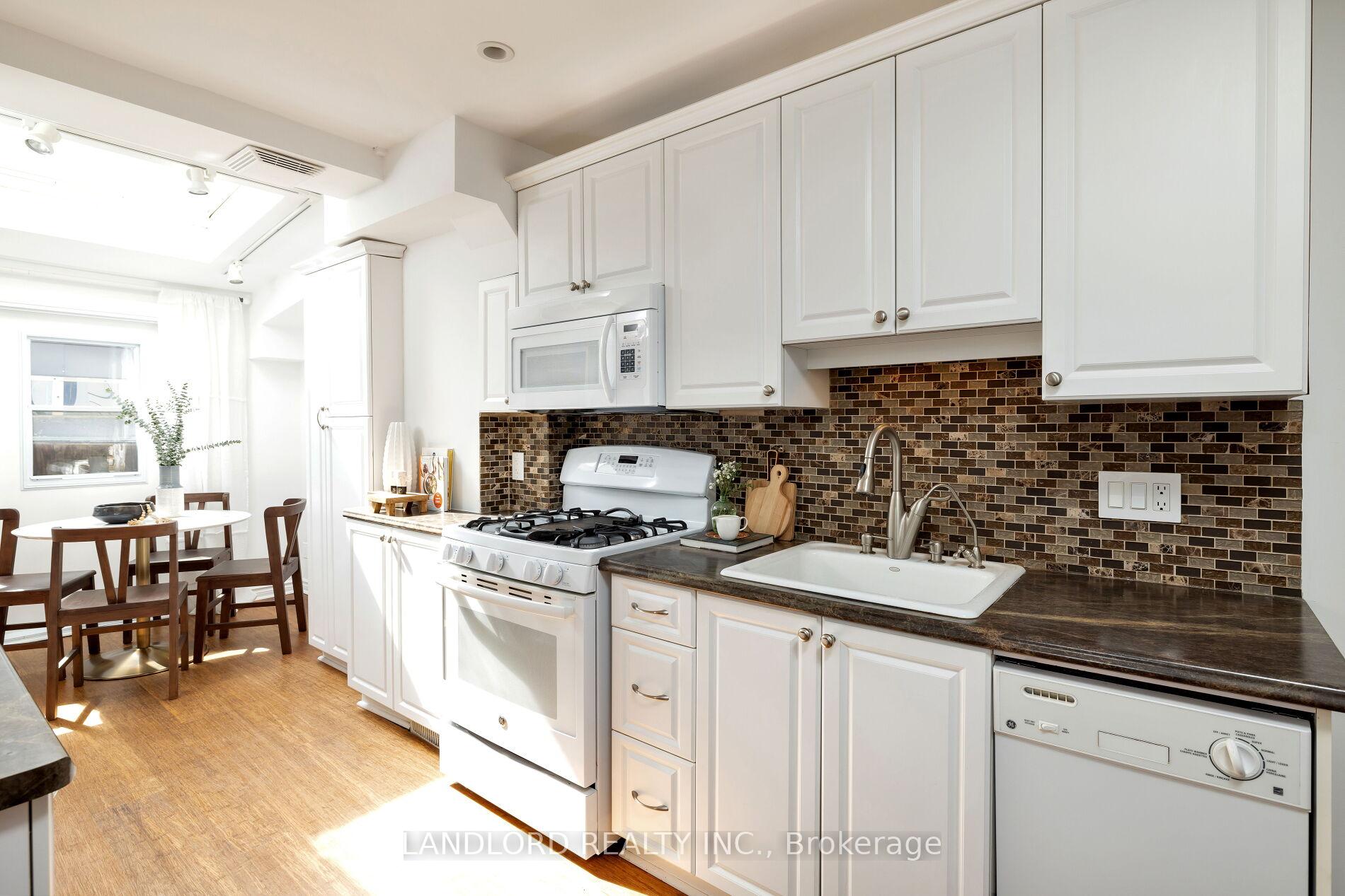 Photo 7 of 61 Mortimer Avenue, Toronto, Broadview North — HOMEH