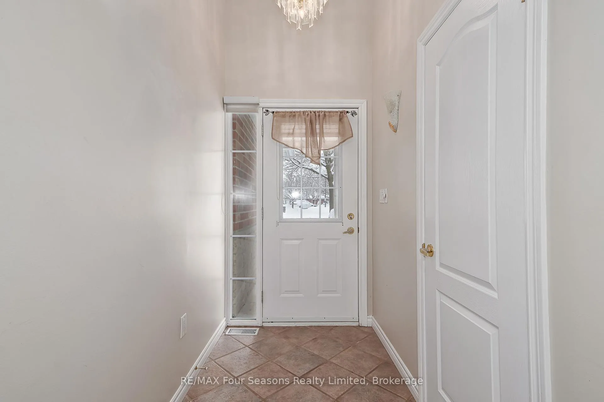 Photo 7 of Unit 58, 275 Huron Street, Clearview, Stayner — HOMEH