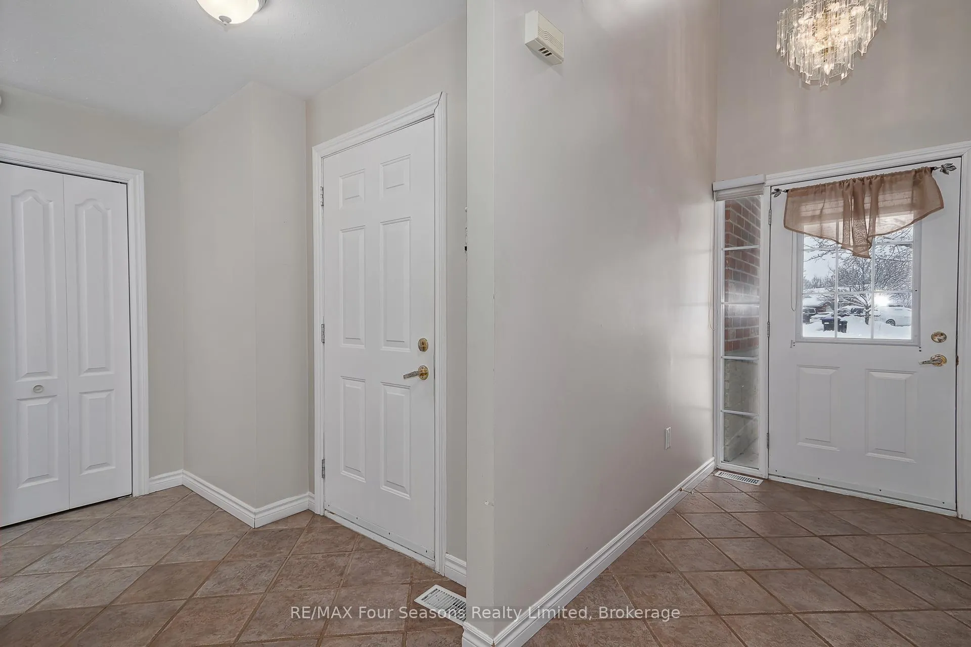 Photo 8 of Unit 58, 275 Huron Street, Clearview, Stayner — HOMEH