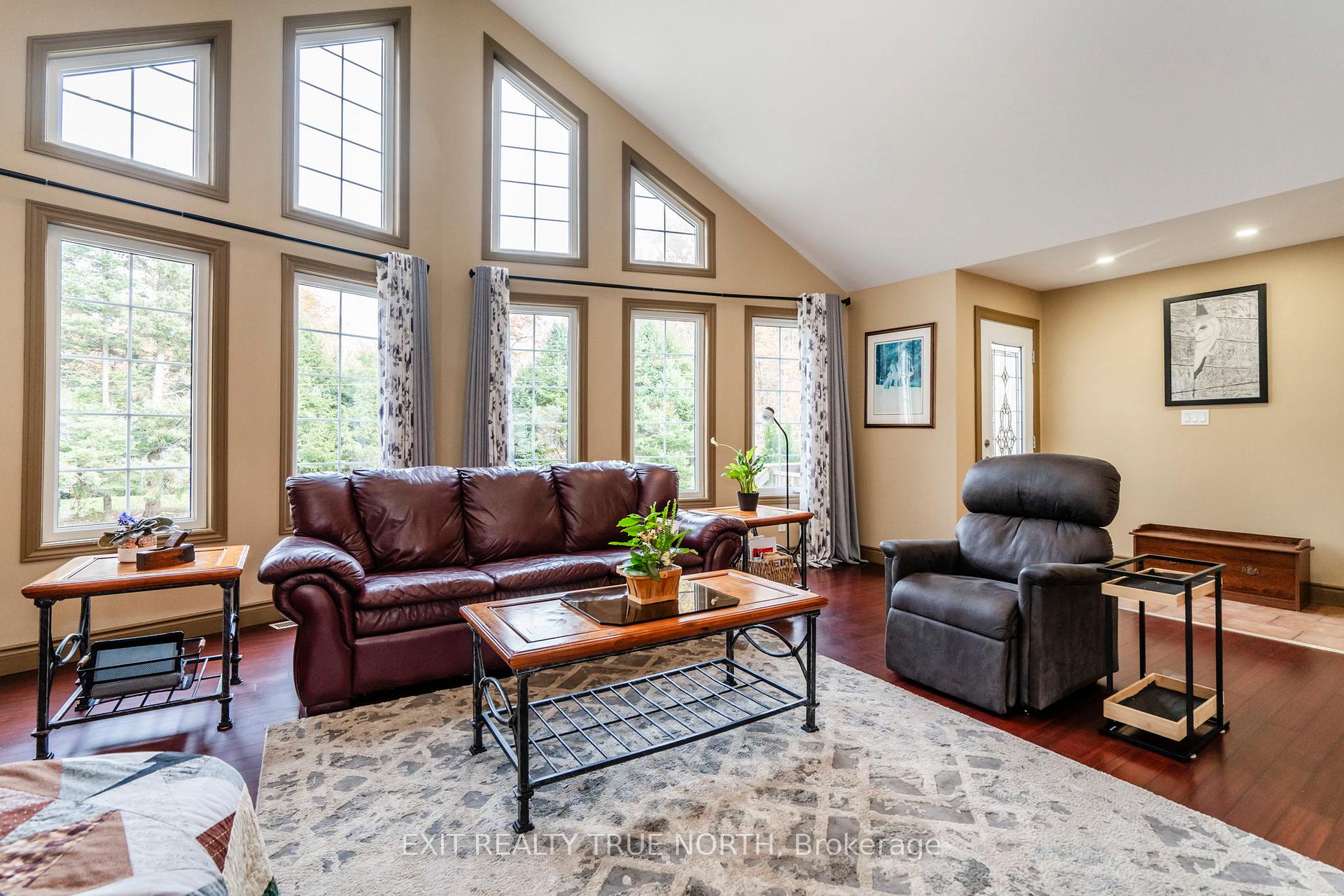 Photo 5 of 24 Wakunda Crescent, Tiny, Rural Tiny — HOMEH