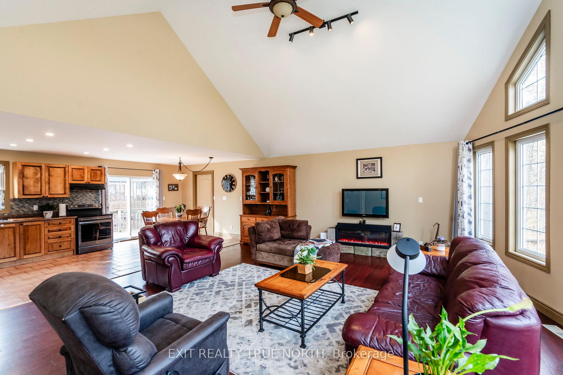 Photo 6 of 24 Wakunda Crescent, Tiny, Rural Tiny — HOMEH