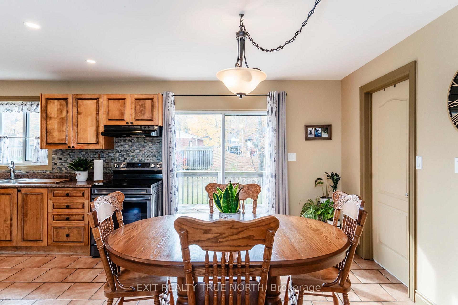 Photo 9 of 24 Wakunda Crescent, Tiny, Rural Tiny — HOMEH
