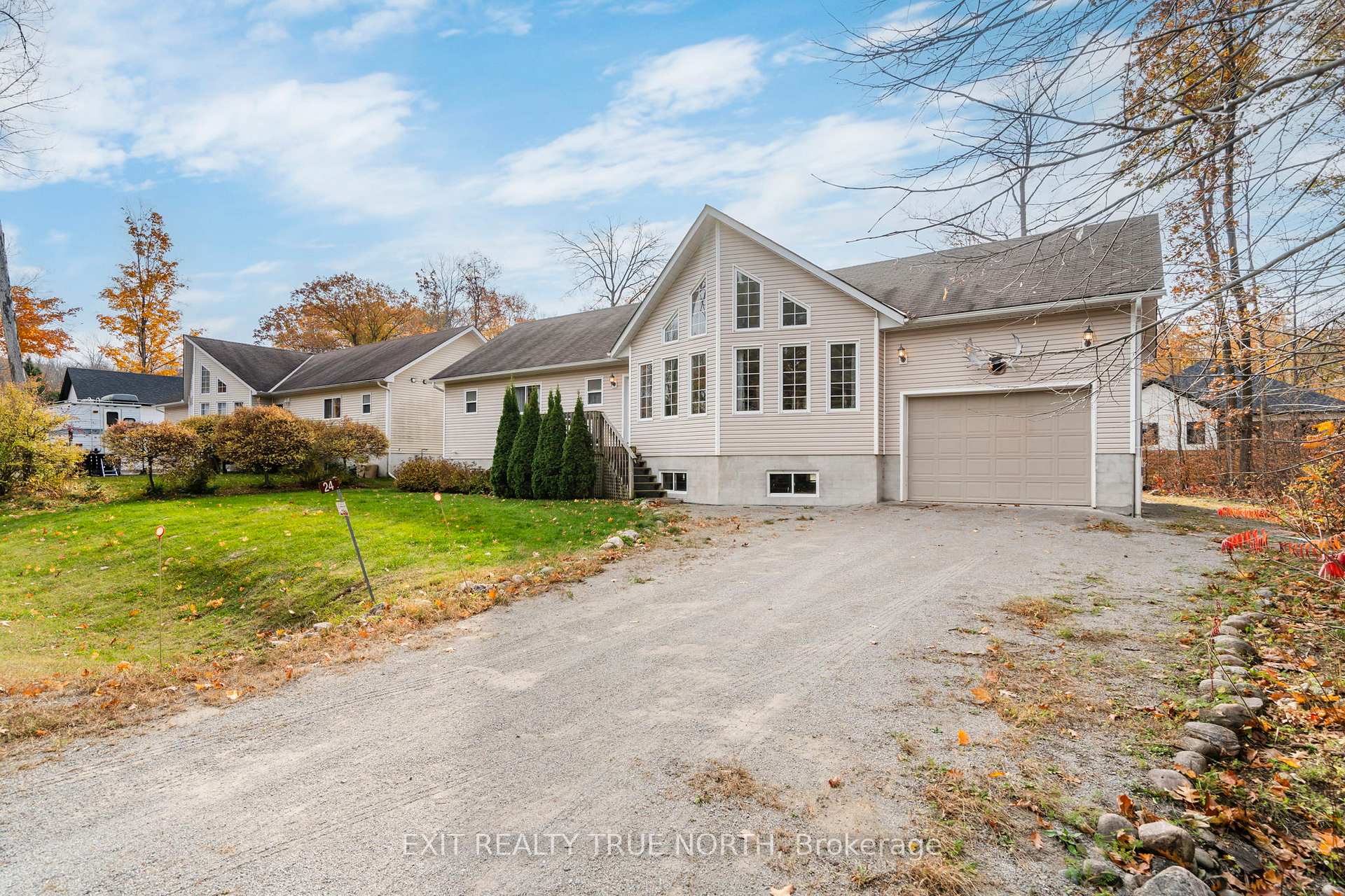 Photo 23 of 24 Wakunda Crescent, Tiny, Rural Tiny — HOMEH