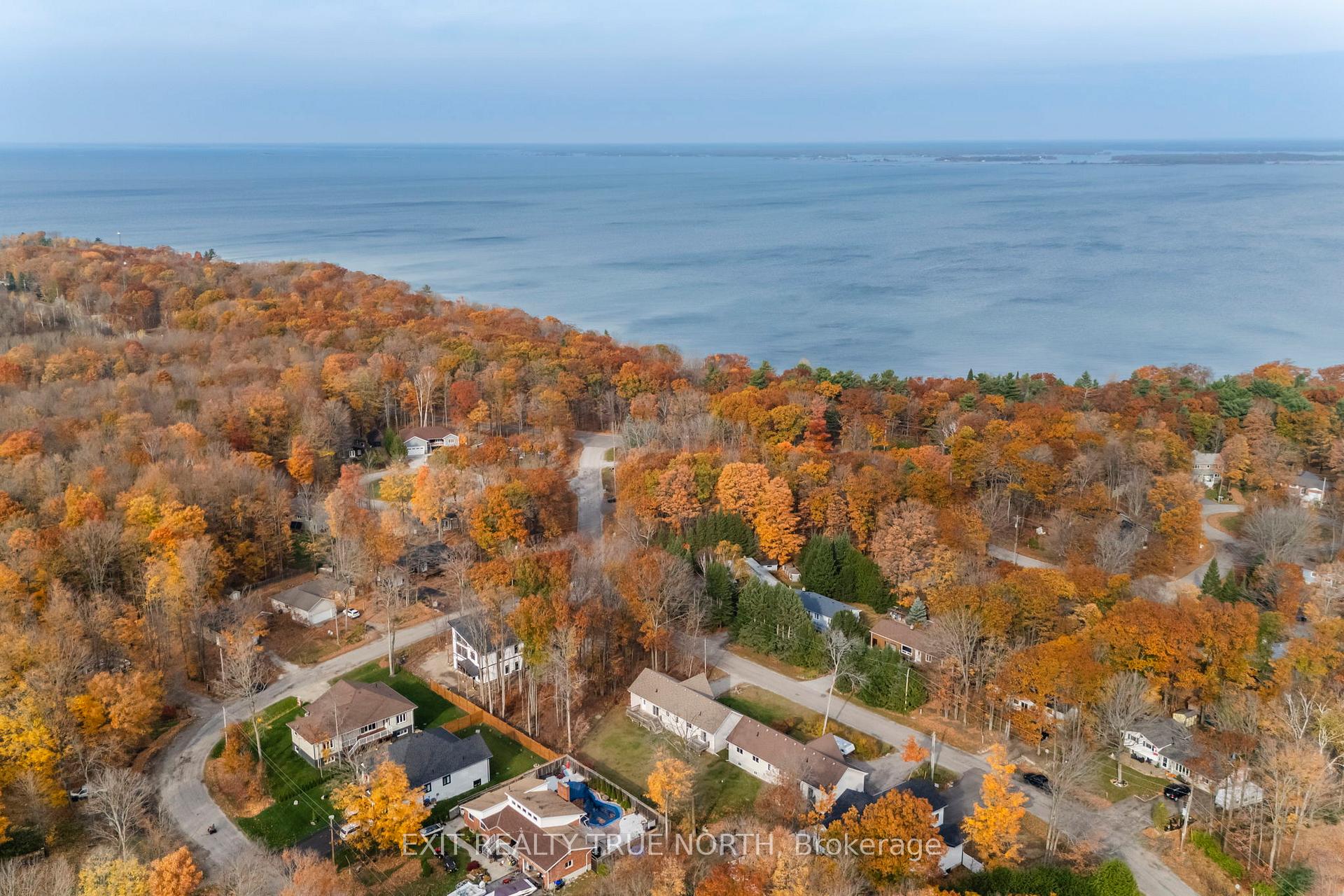 Photo 25 of 24 Wakunda Crescent, Tiny, Rural Tiny — HOMEH