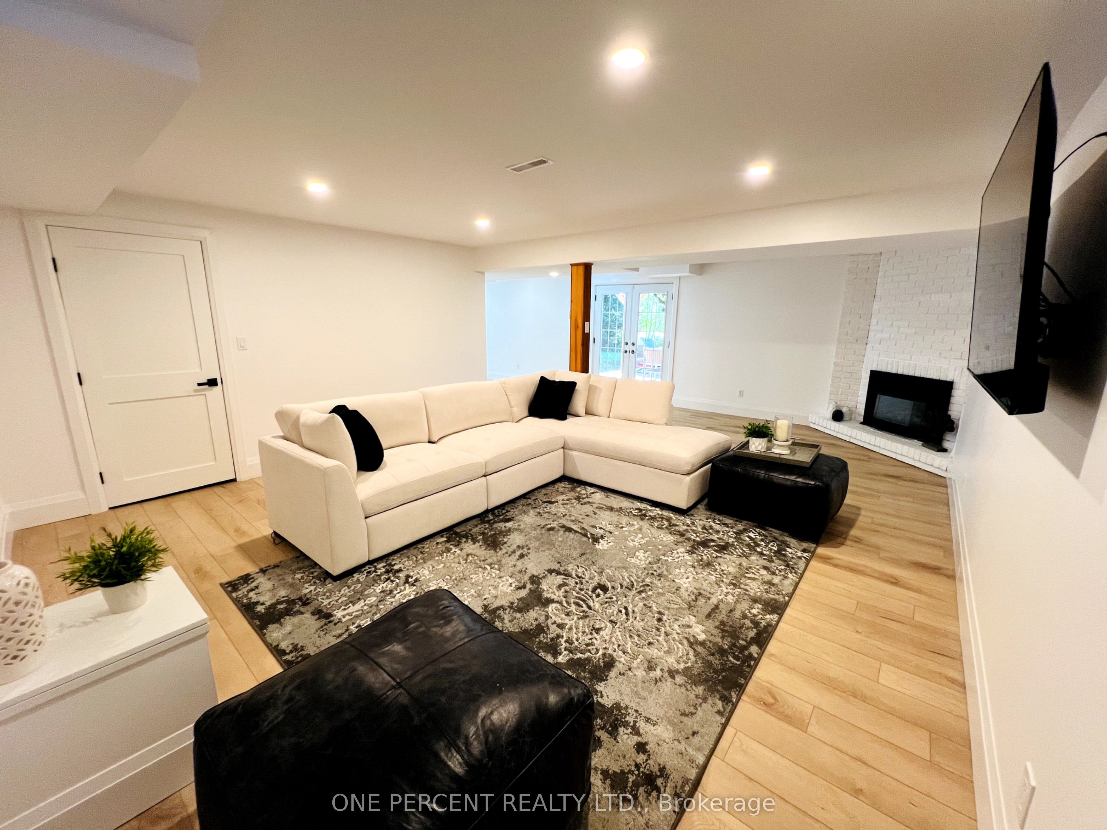 Photo 71 of 70 Palmer Circle, Caledon, Palgrave — HOMEH