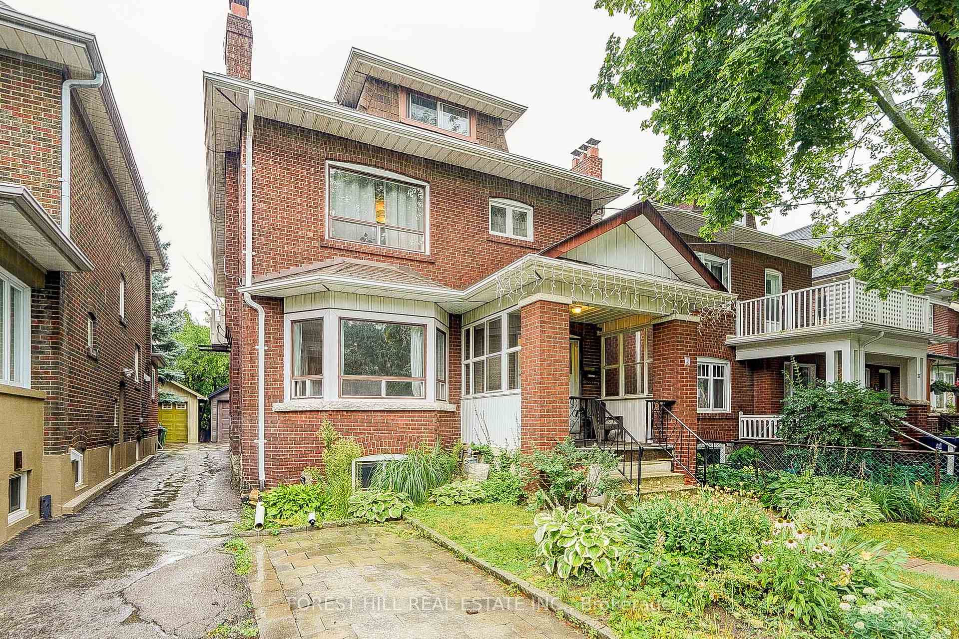 Photo 2 of Unit 1, 39 Robina Avenue, Toronto, Oakwood Village — HOMEH