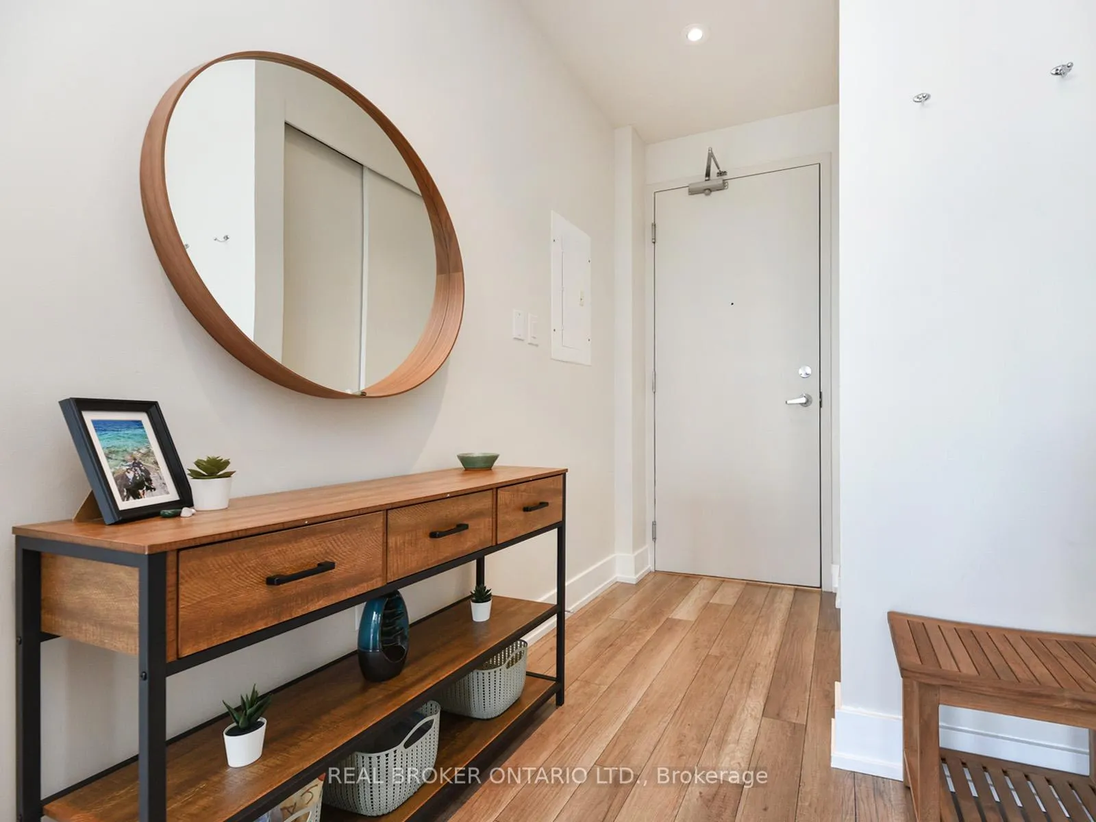 Photo 4 of Unit 1011, 100 Champagne Avenue S, Ottawa, West Centre Town — HOMEH