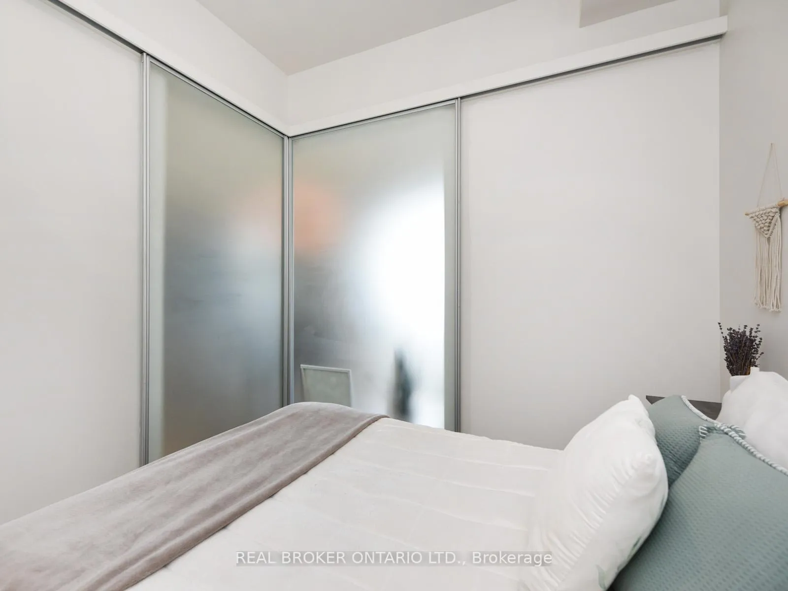 Photo 19 of Unit 1011, 100 Champagne Avenue S, Ottawa, West Centre Town — HOMEH